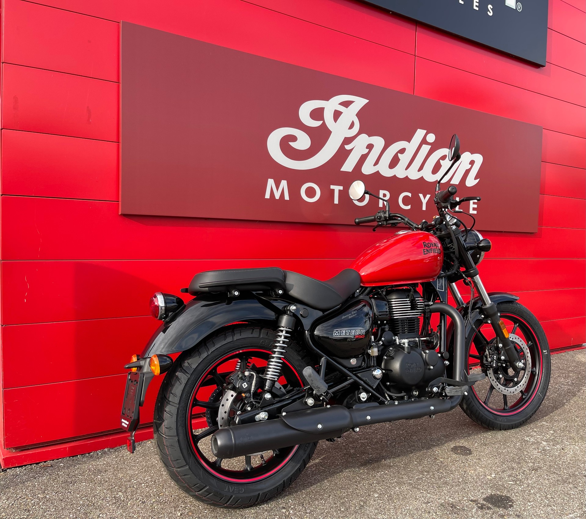 ROYAL ENFIELD Meteor Fireball-image-1