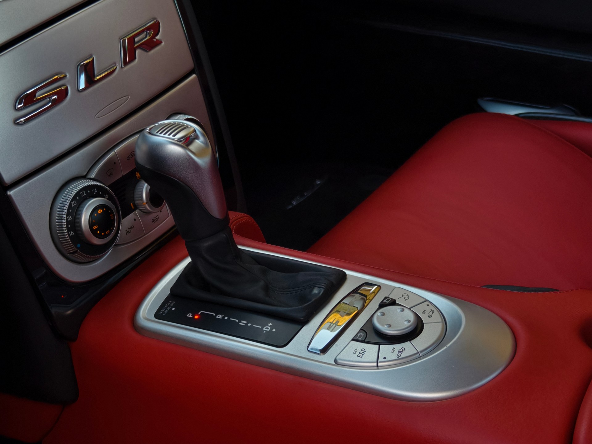 MERCEDES-BENZ SLR-image-20