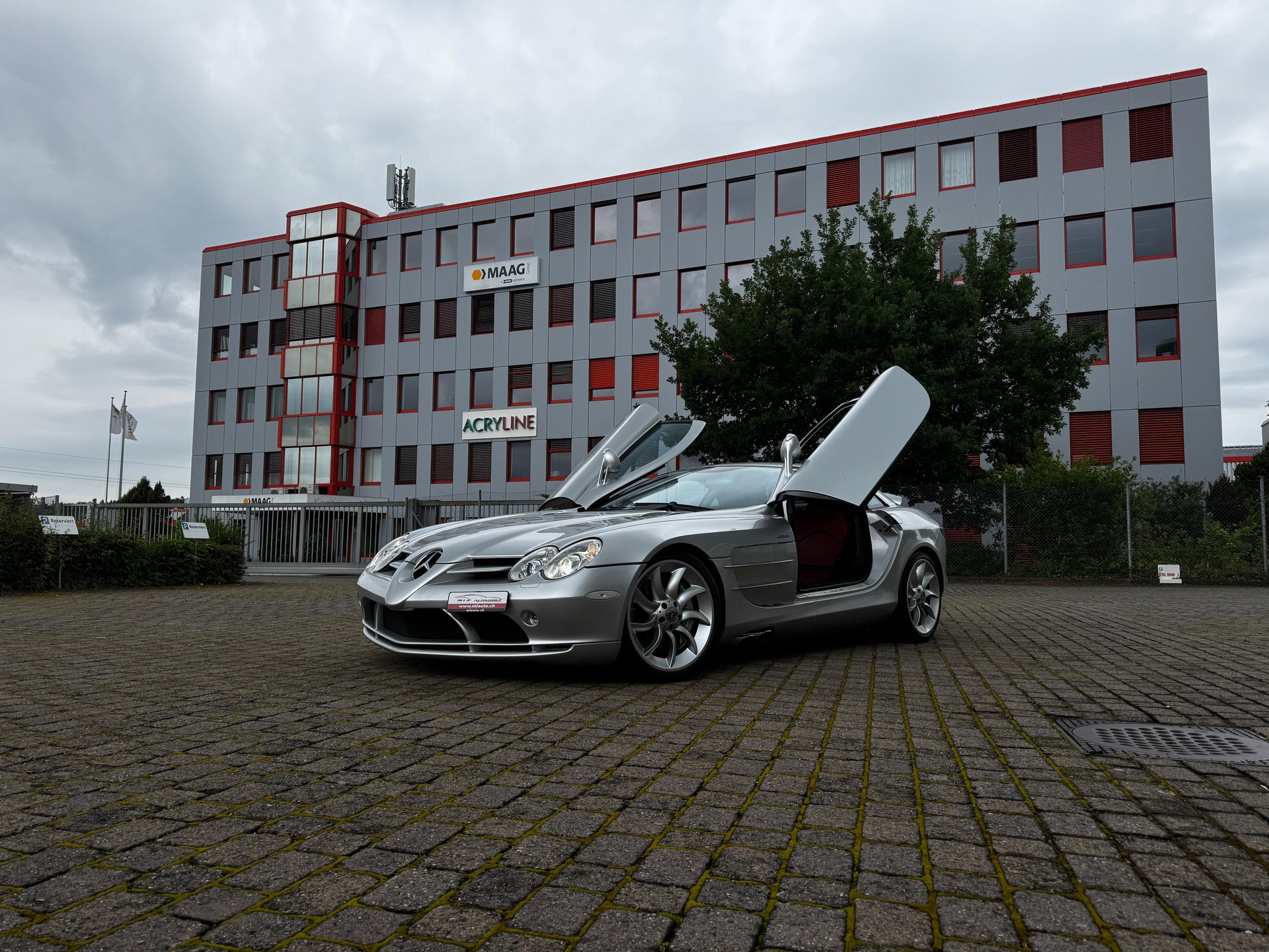 MERCEDES-BENZ SLR-image-6