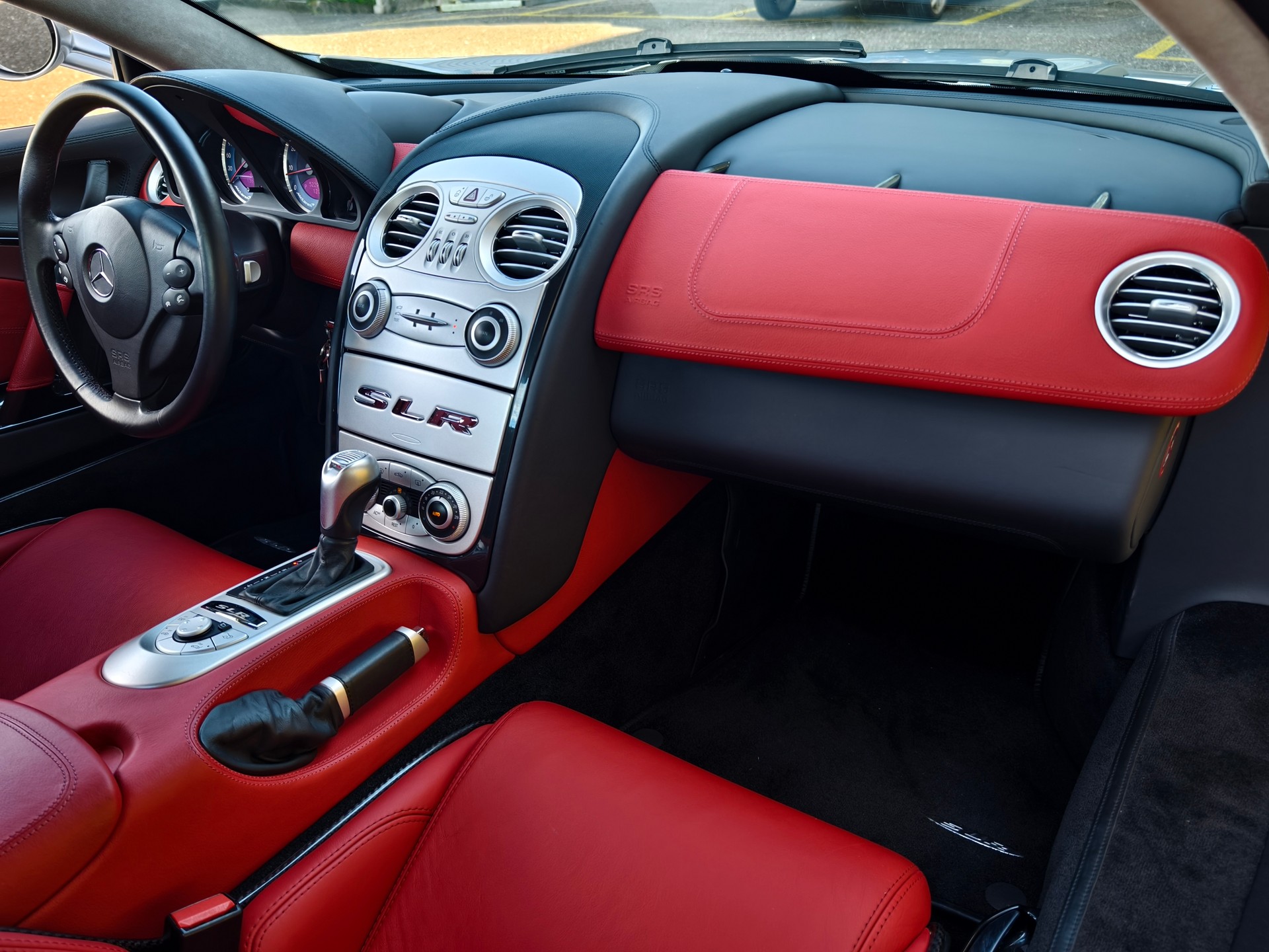 MERCEDES-BENZ SLR-image-19