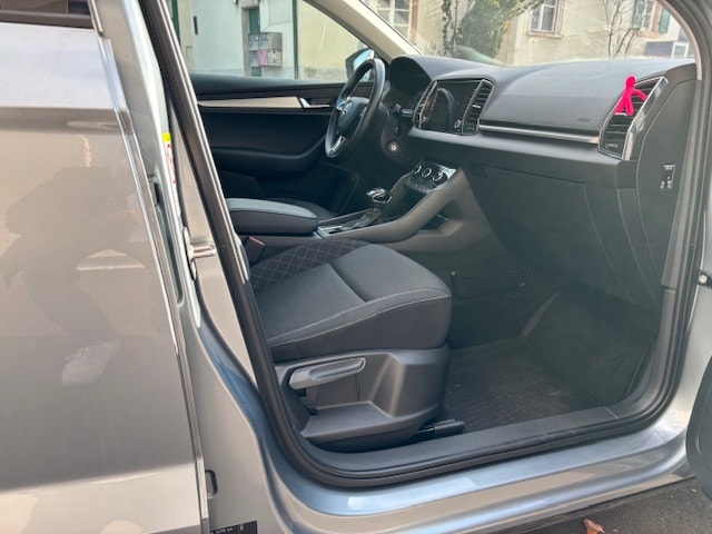 SKODA Karoq 1.0 TSI Ambition DSG ,115 PS-image-15