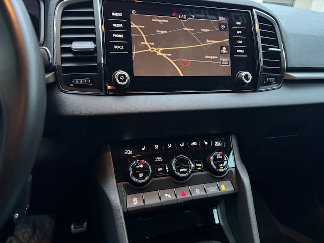 SKODA Karoq 1.0 TSI Ambition DSG ,115 PS-image-13