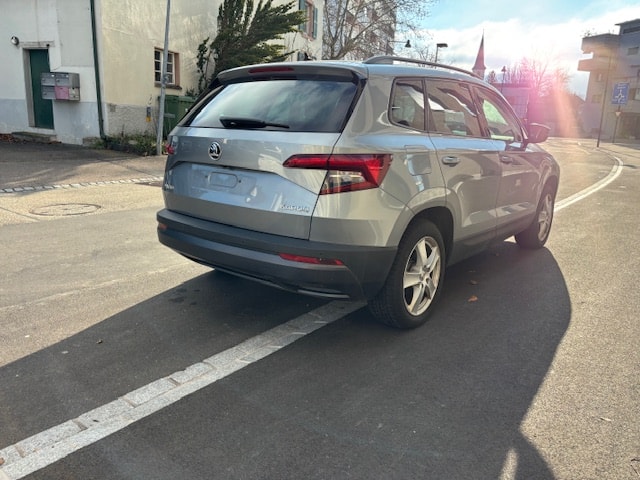 SKODA Karoq 1.0 TSI Ambition DSG ,115 PS-image-2