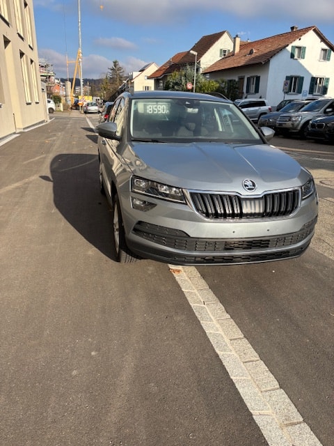 SKODA Karoq 1.0 TSI Ambition DSG ,115 PS-image-1