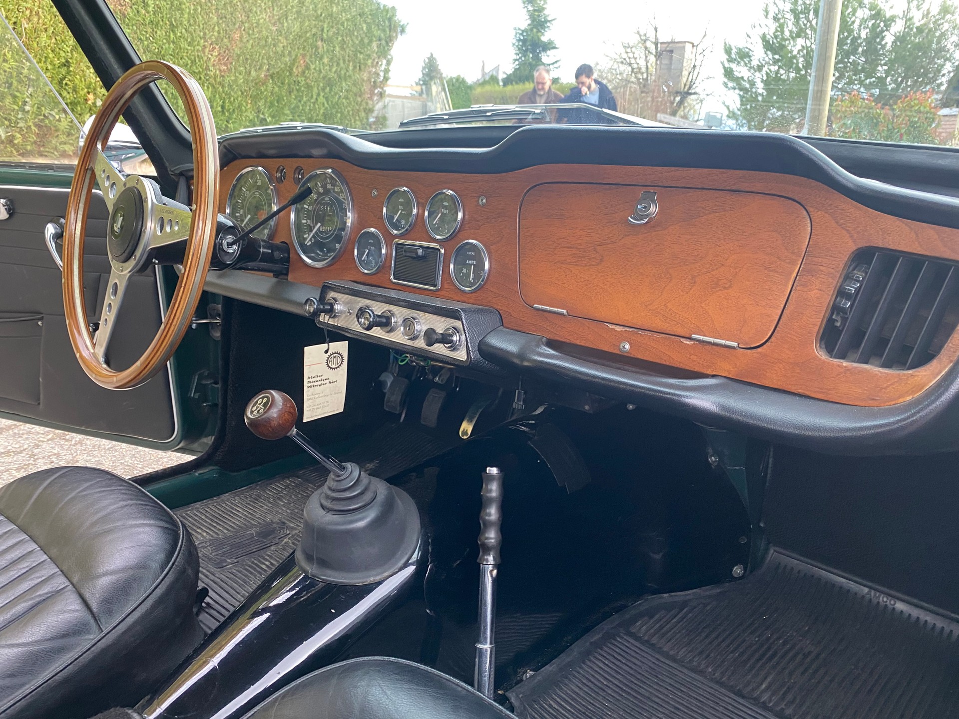 TRIUMPH TR4 avec Surrey Top - Expertisée vétéran-image-4