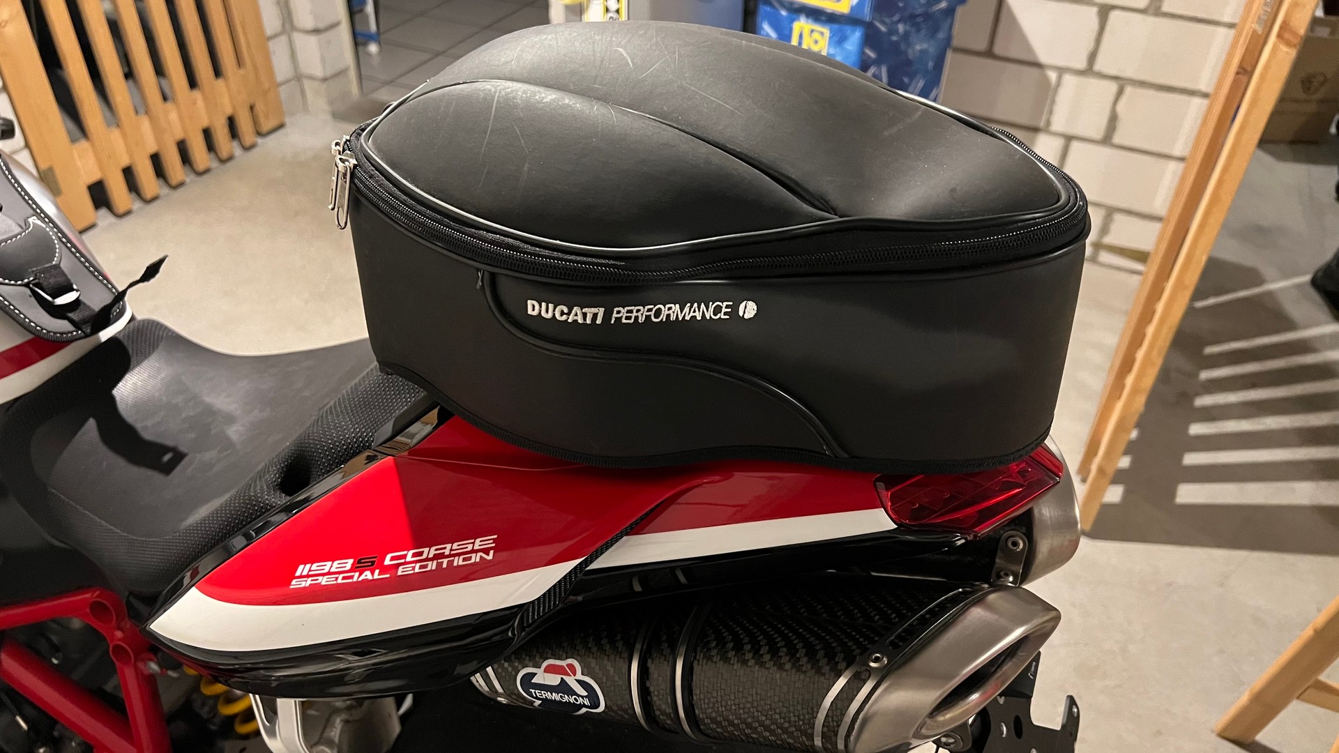 DUCATI 1198 S Corse Special Edition-image-10