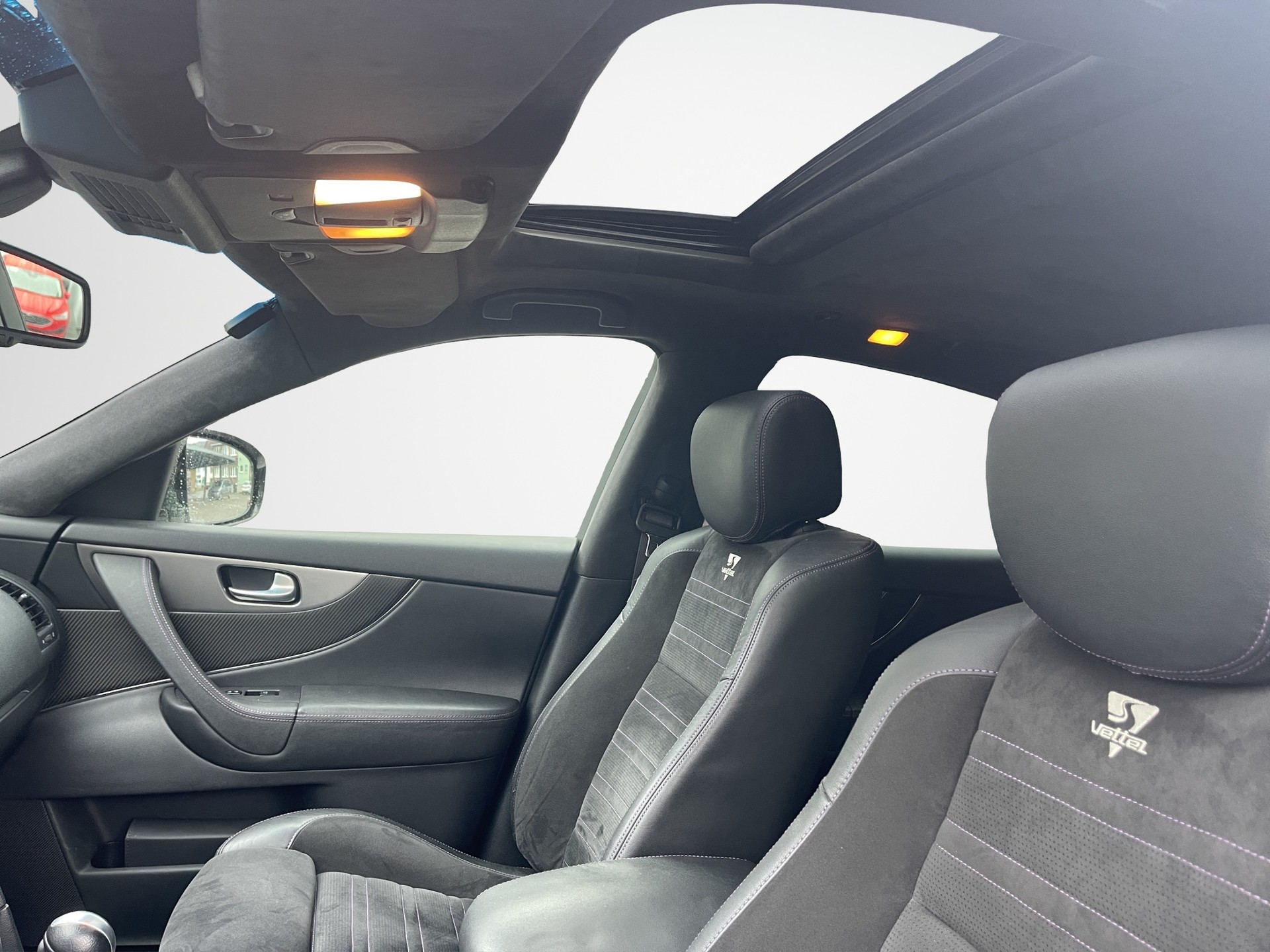 INFINITI FX50 S Vettel Edition AWD Automatic-image-4