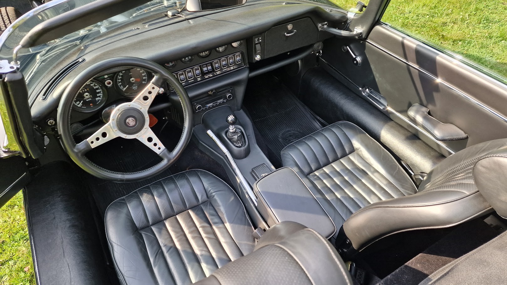 JAGUAR E-Type Serie 3 V12-image-5