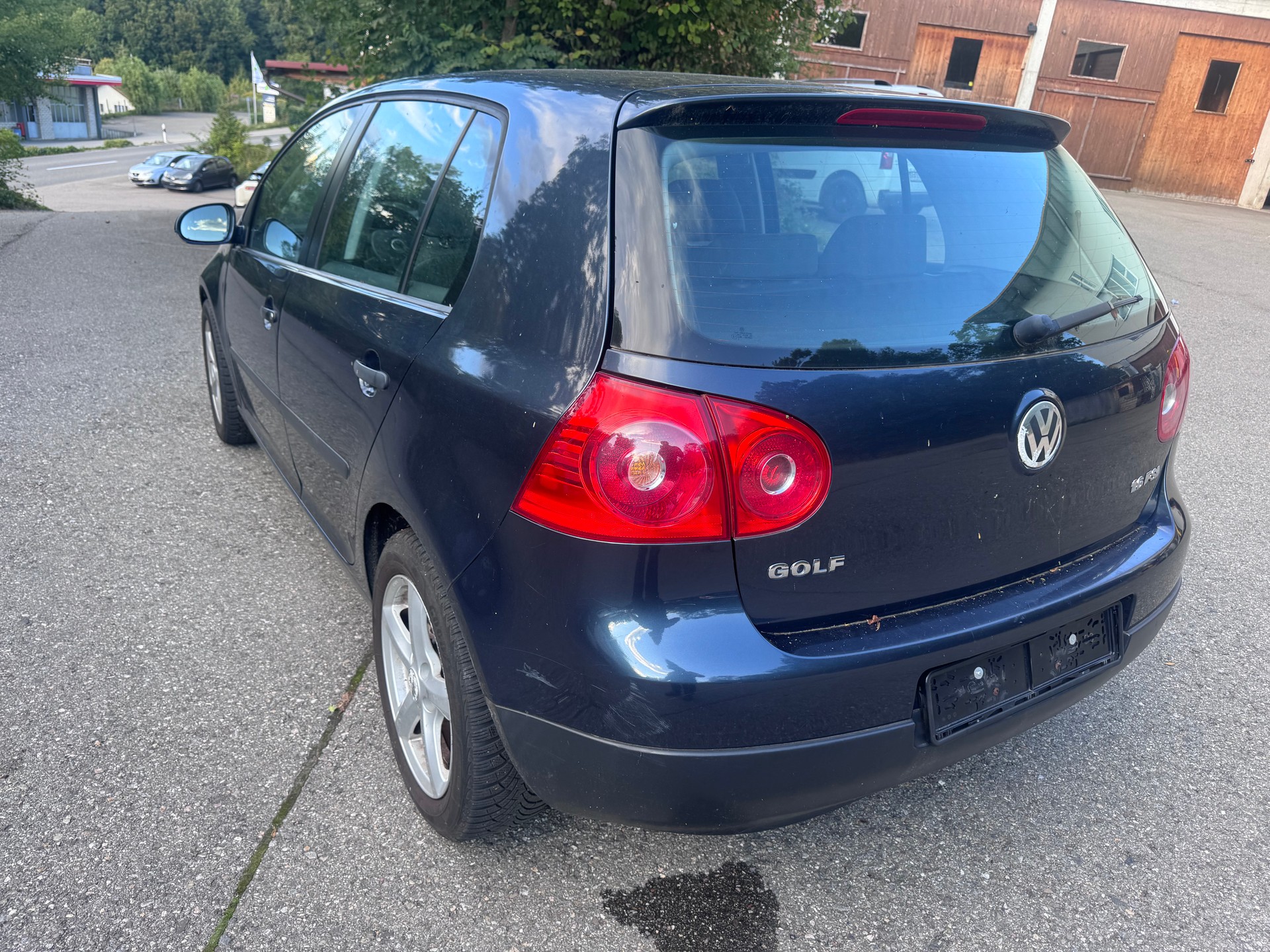VW Golf 1.6 FSI Trendline-image-1