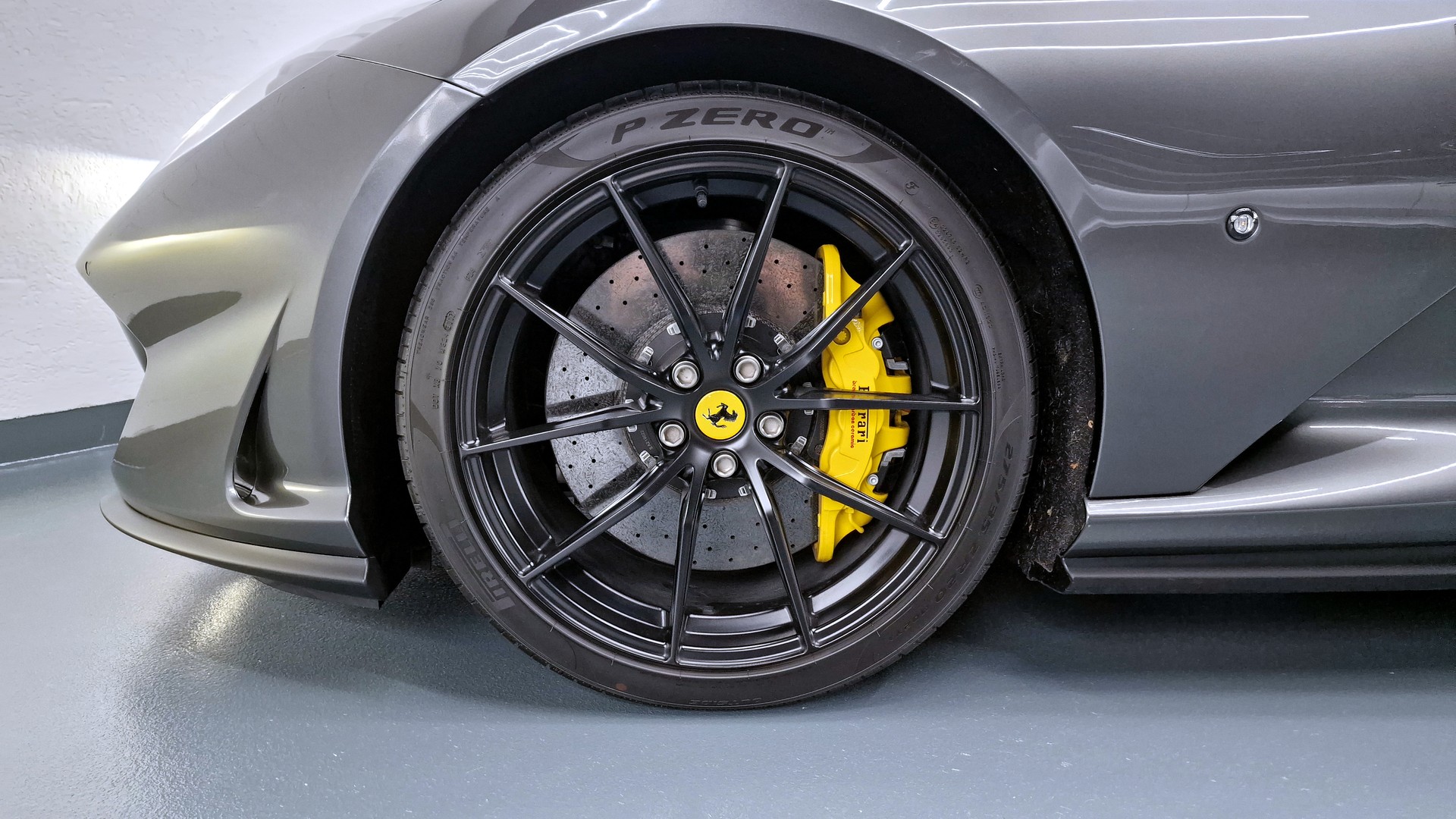 FERRARI 812 Superfast 6.5-image-8