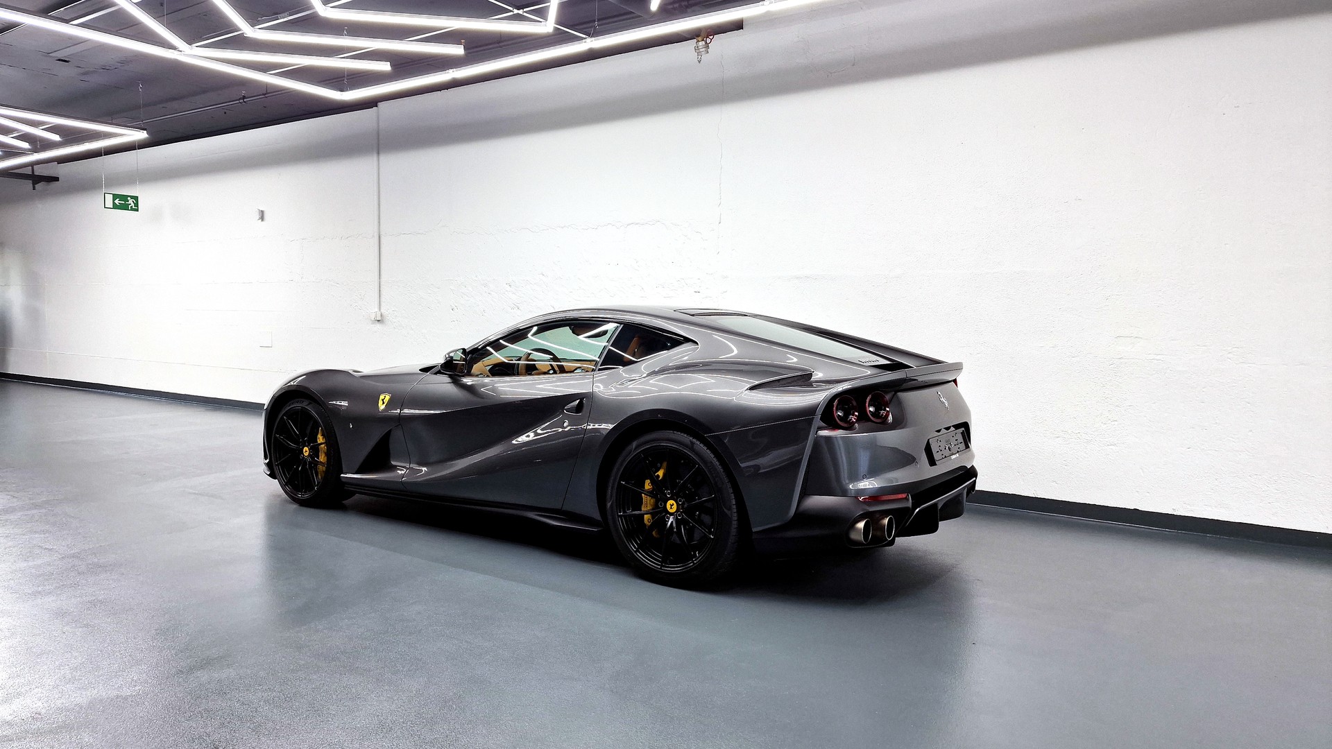 FERRARI 812 Superfast 6.5-image-6