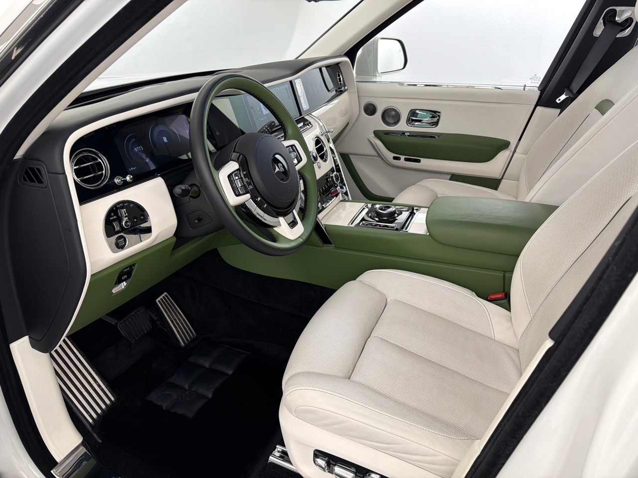 ROLLS-ROYCE Cullinan 6.7 V12-image-5
