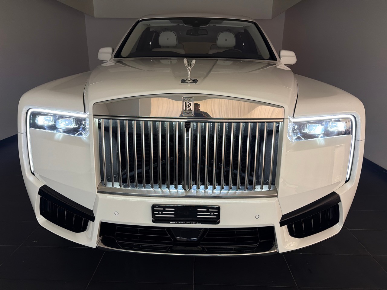 ROLLS-ROYCE Cullinan 6.7 V12-image-12