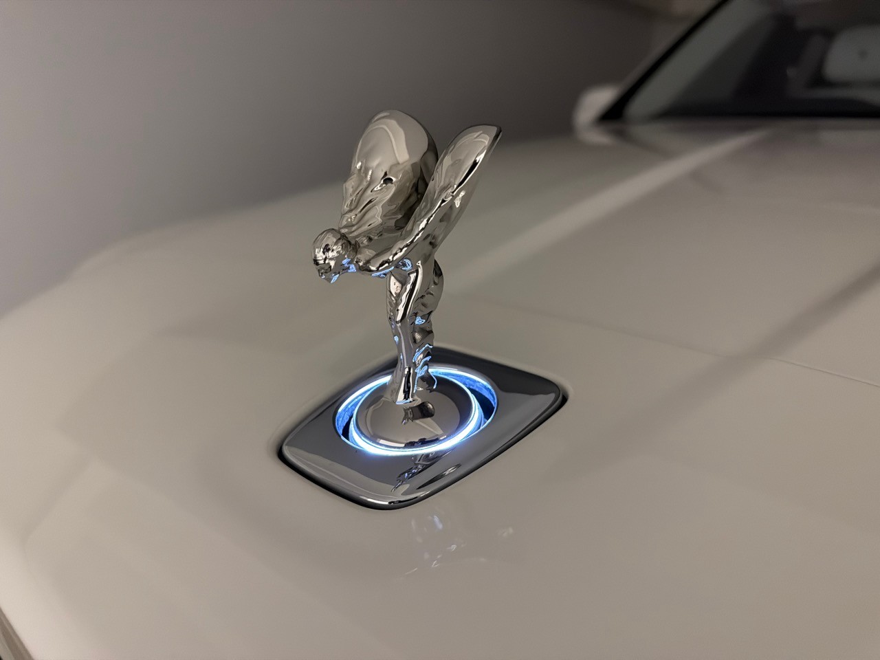 ROLLS-ROYCE Cullinan 6.7 V12-image-4