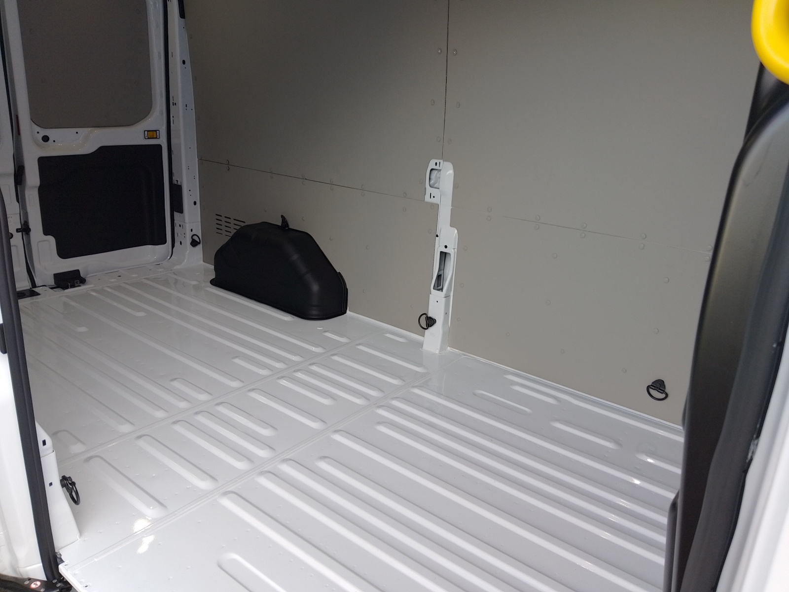FORD Transit Van 350 L3H2 2.0 EcoBlue 165 Trend-image-8