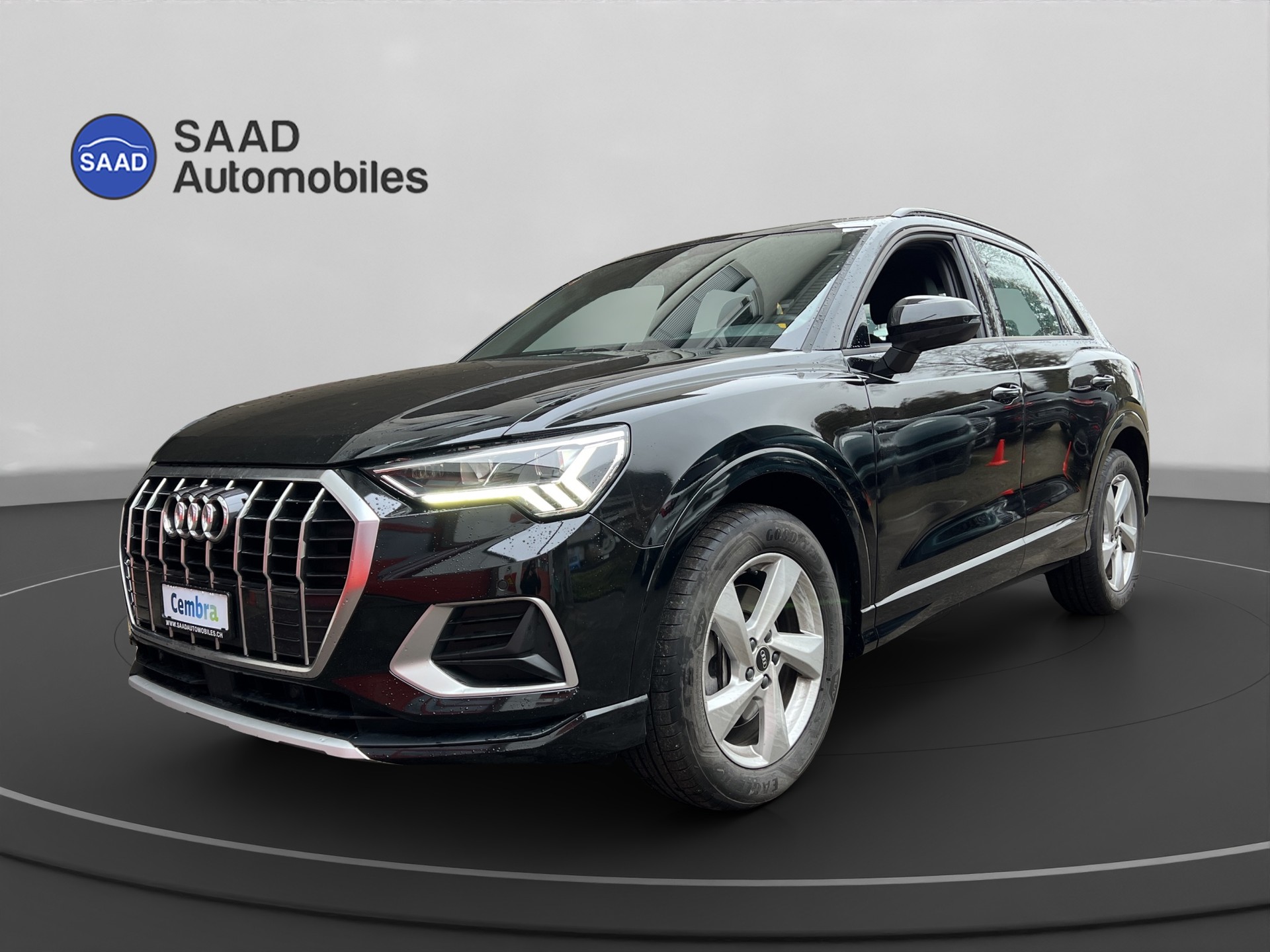 AUDI Q3 40 TDI advanced quattro S-tronic-image-1