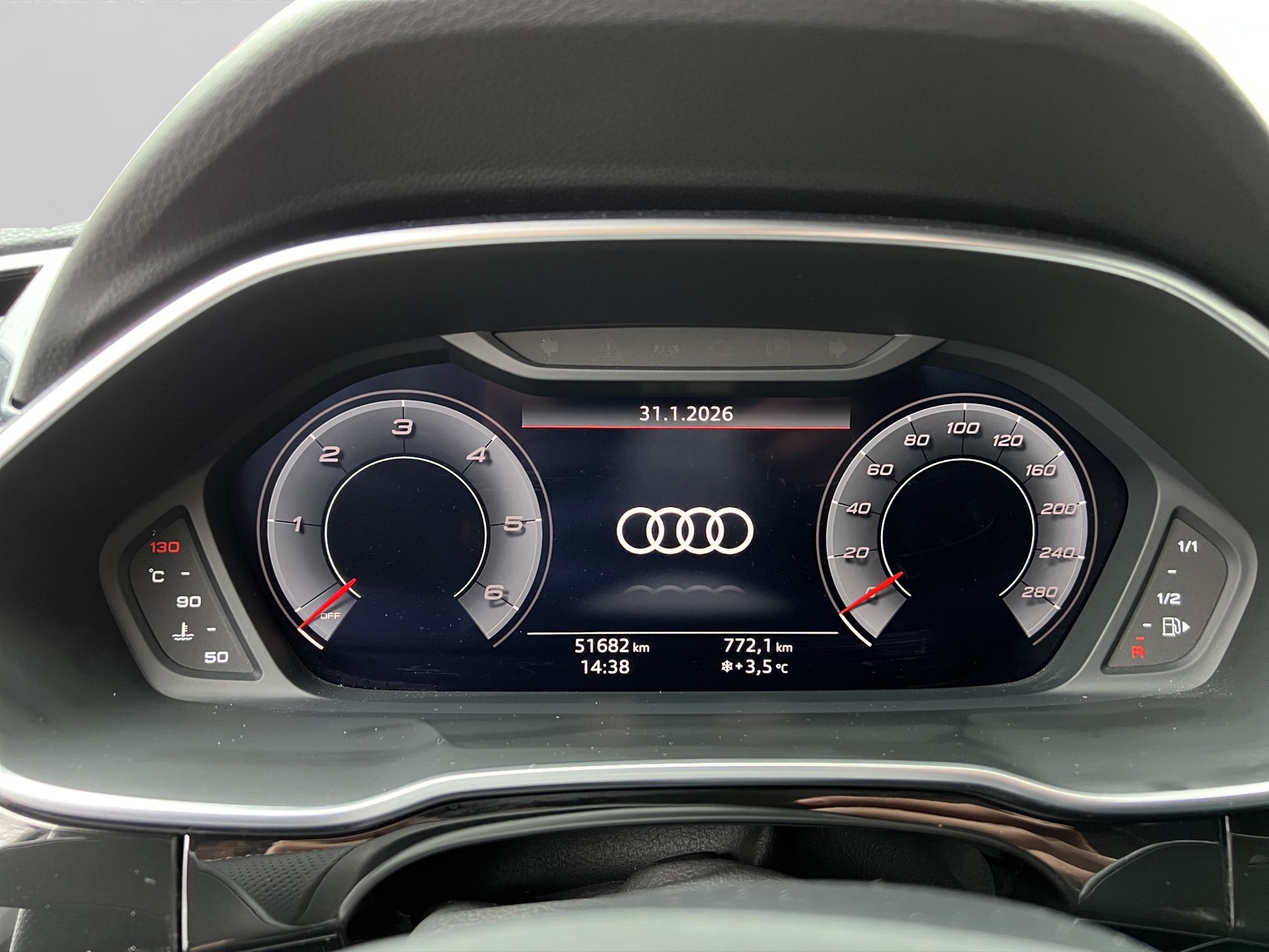 AUDI Q3 40 TDI advanced quattro S-tronic-image-15