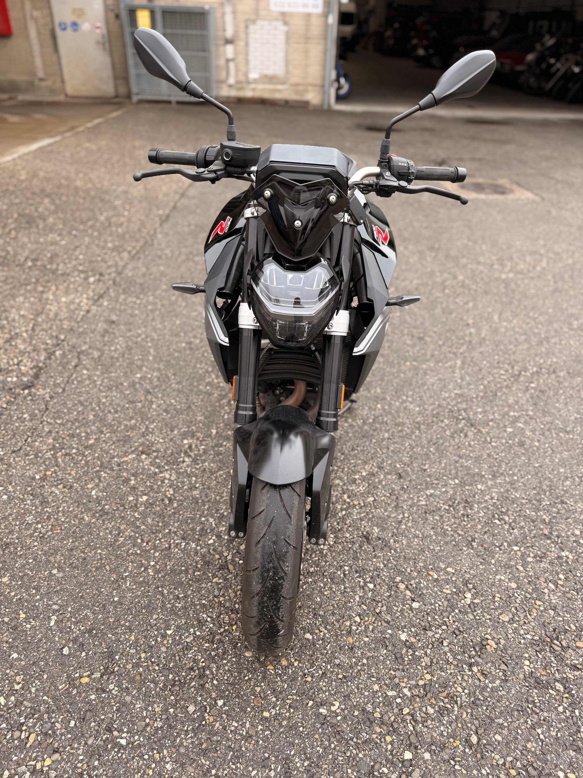 BMW F 900 R ABS-image-3