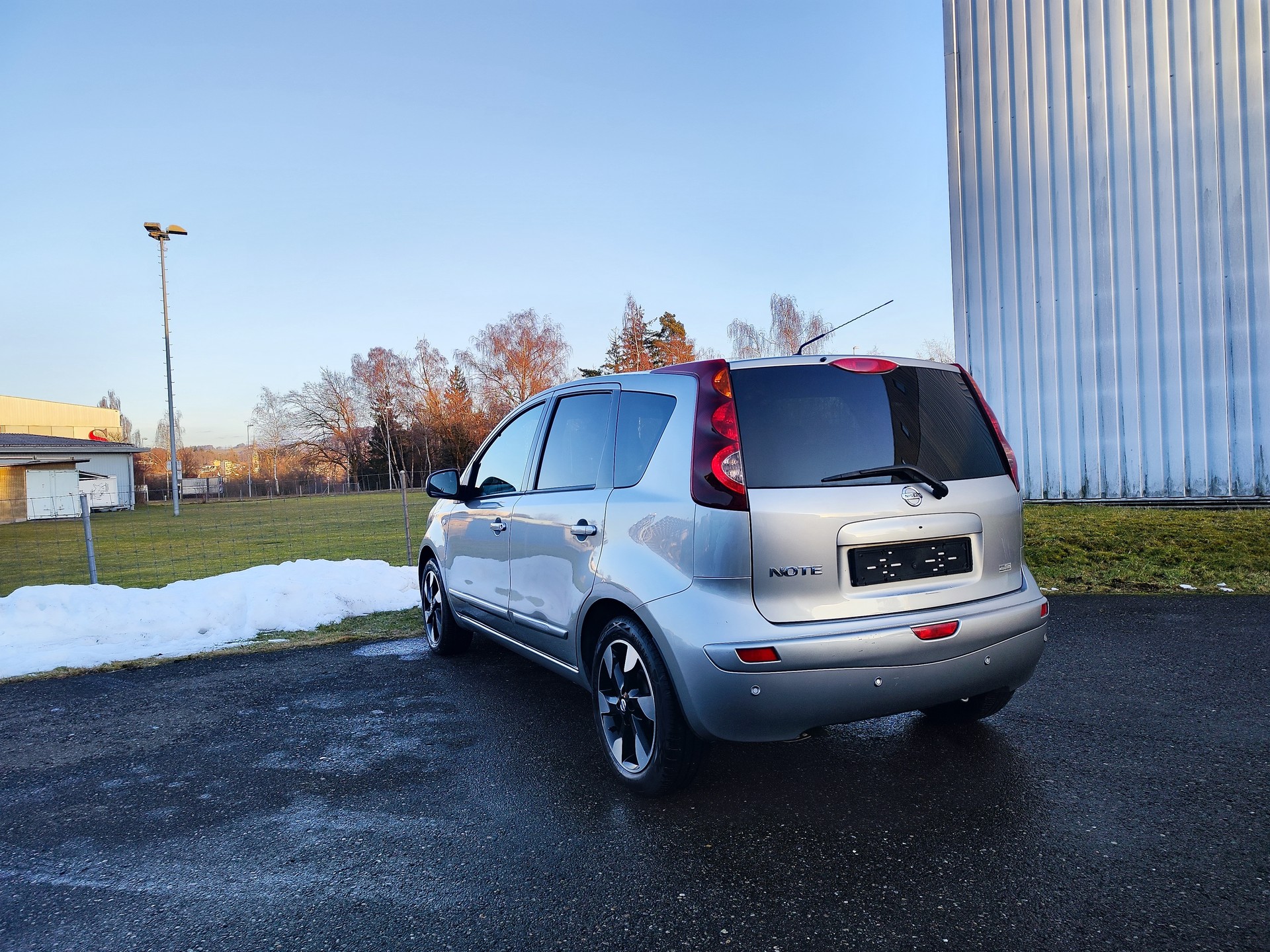 NISSAN Note 1.6 i-Way+ Automatic-image-6