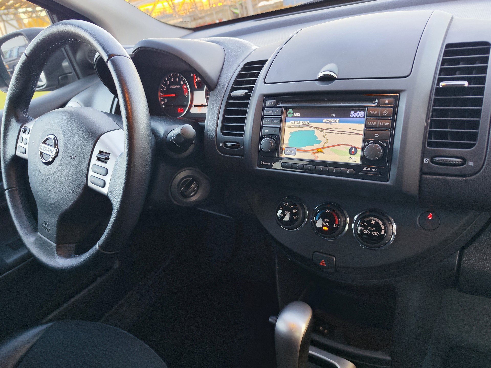 NISSAN Note 1.6 i-Way+ Automatic-image-12