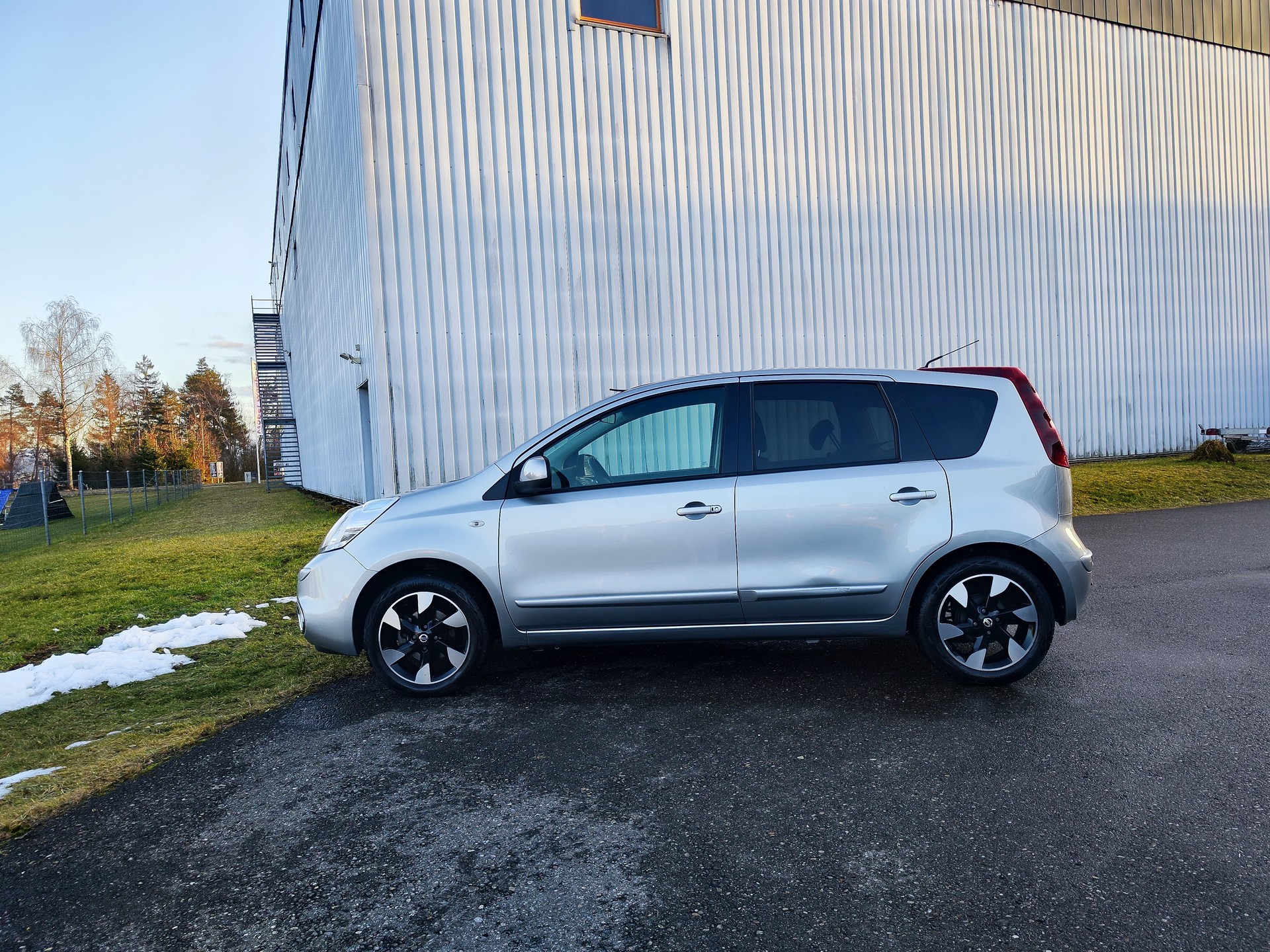 NISSAN Note 1.6 i-Way+ Automatic-image-7