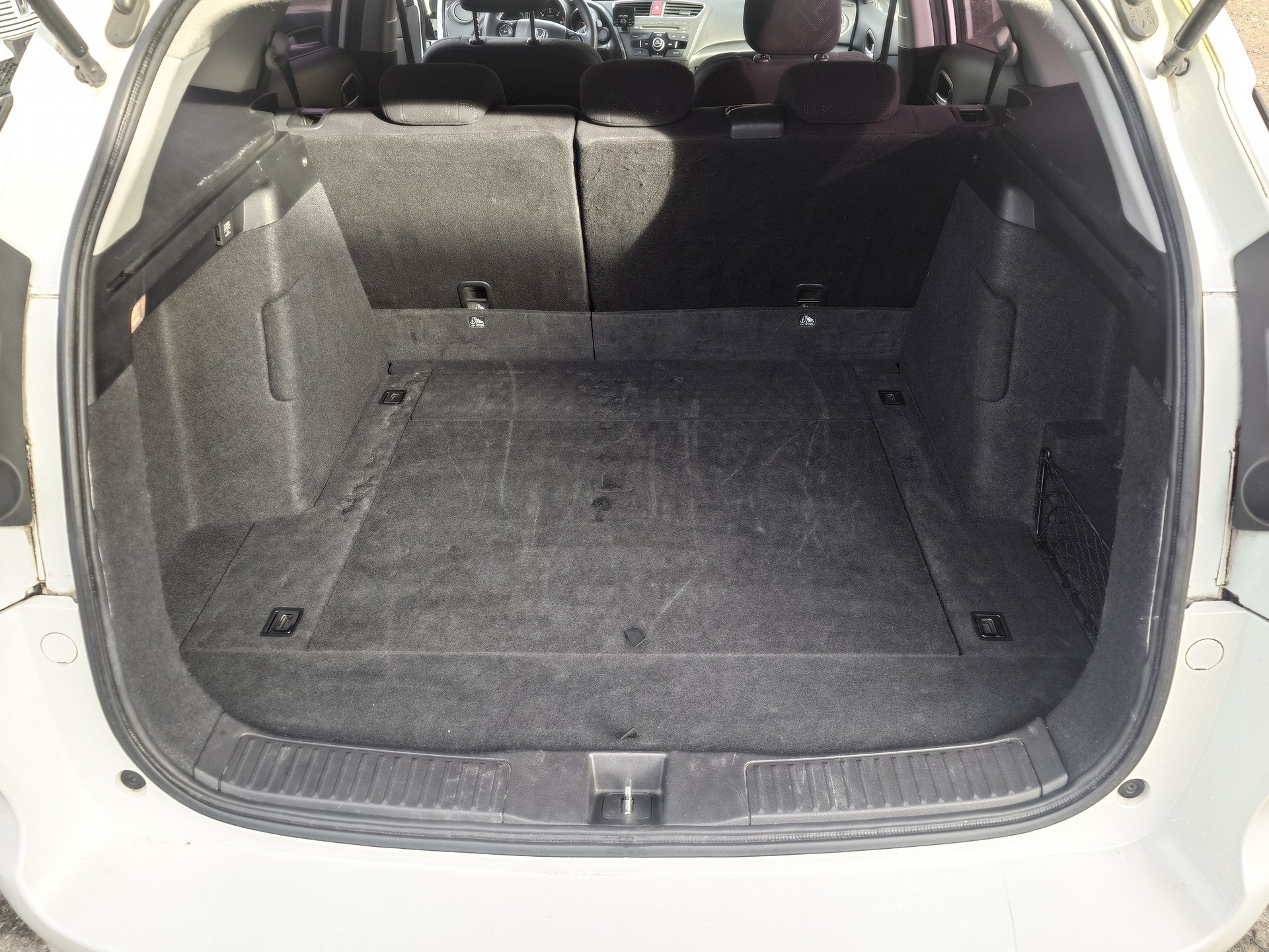 HONDA Civic Tourer 1.6 i-DTEC Comfort-image-8