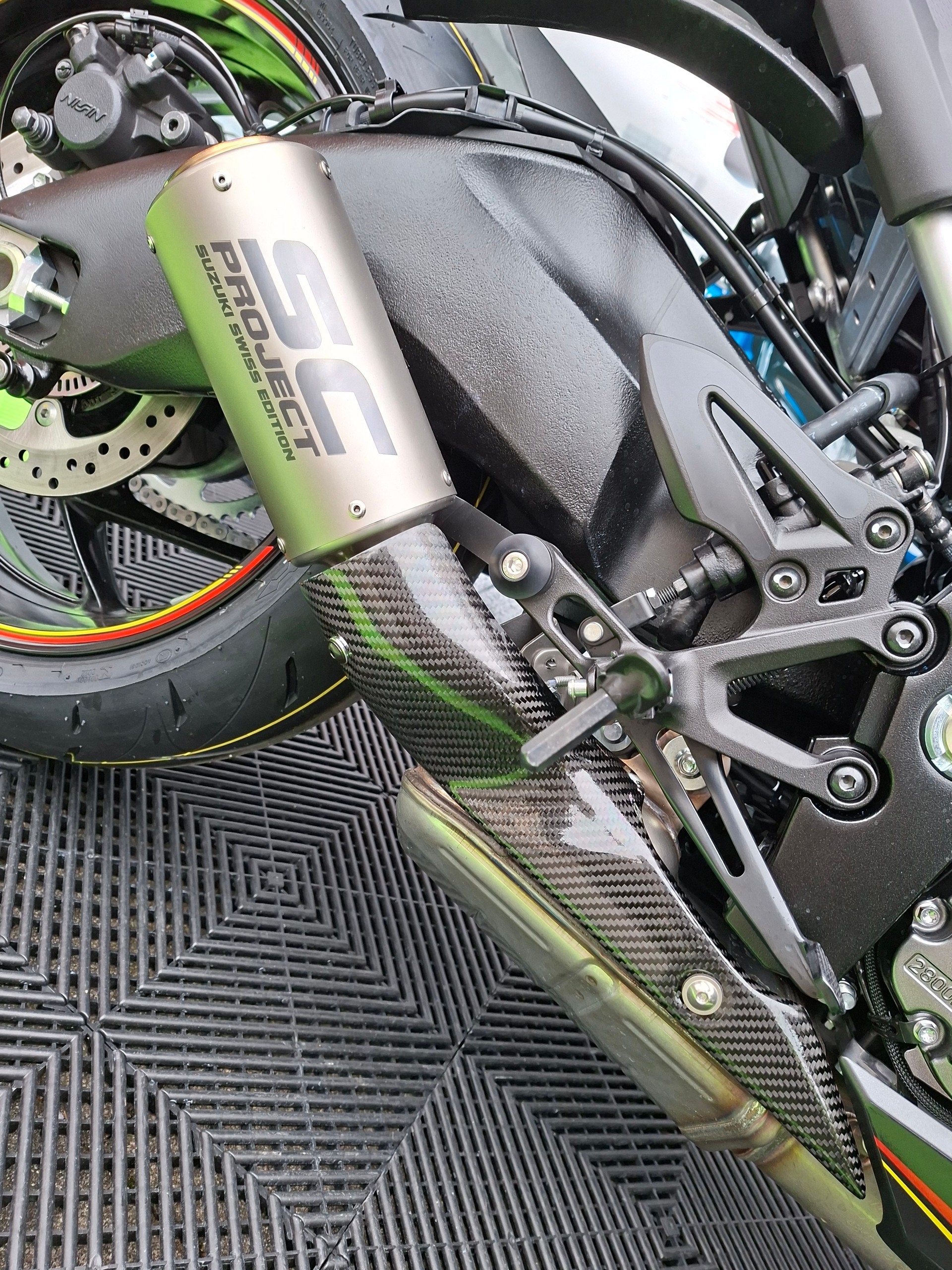 SUZUKI GSX-S 1000 EVO-image-9
