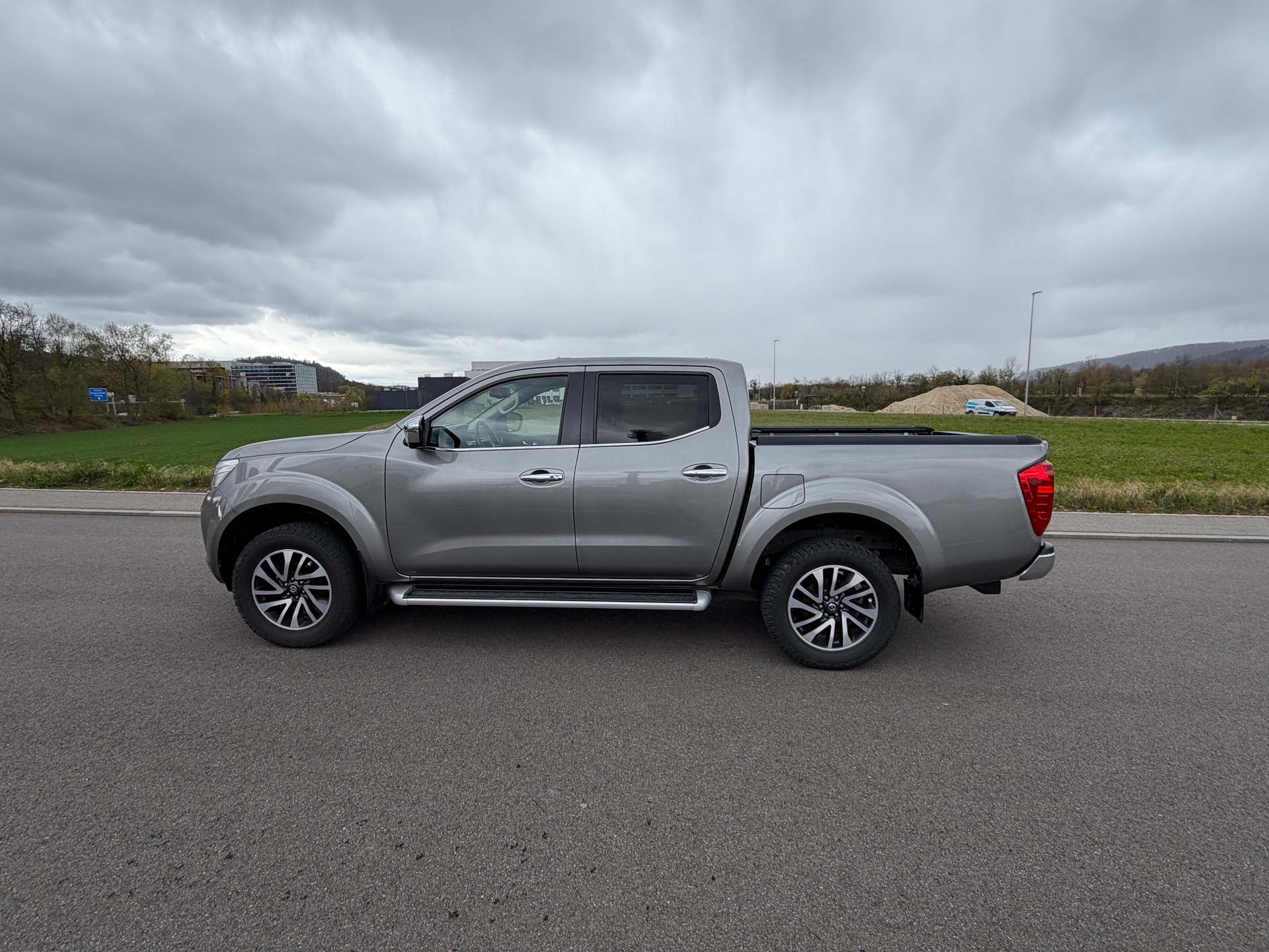 NISSAN Navara Double Cab N-Connecta 2.3 dCi 4WD Automat-image-7