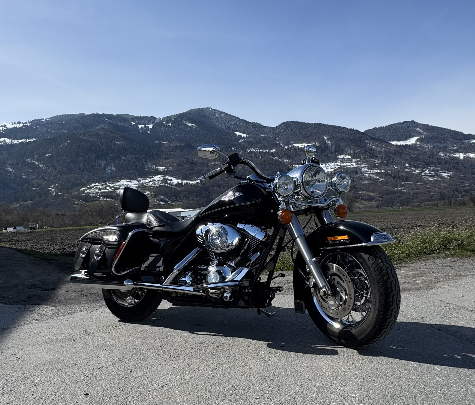 HARLEY-DAVIDSON FLHRCI Road King Classic