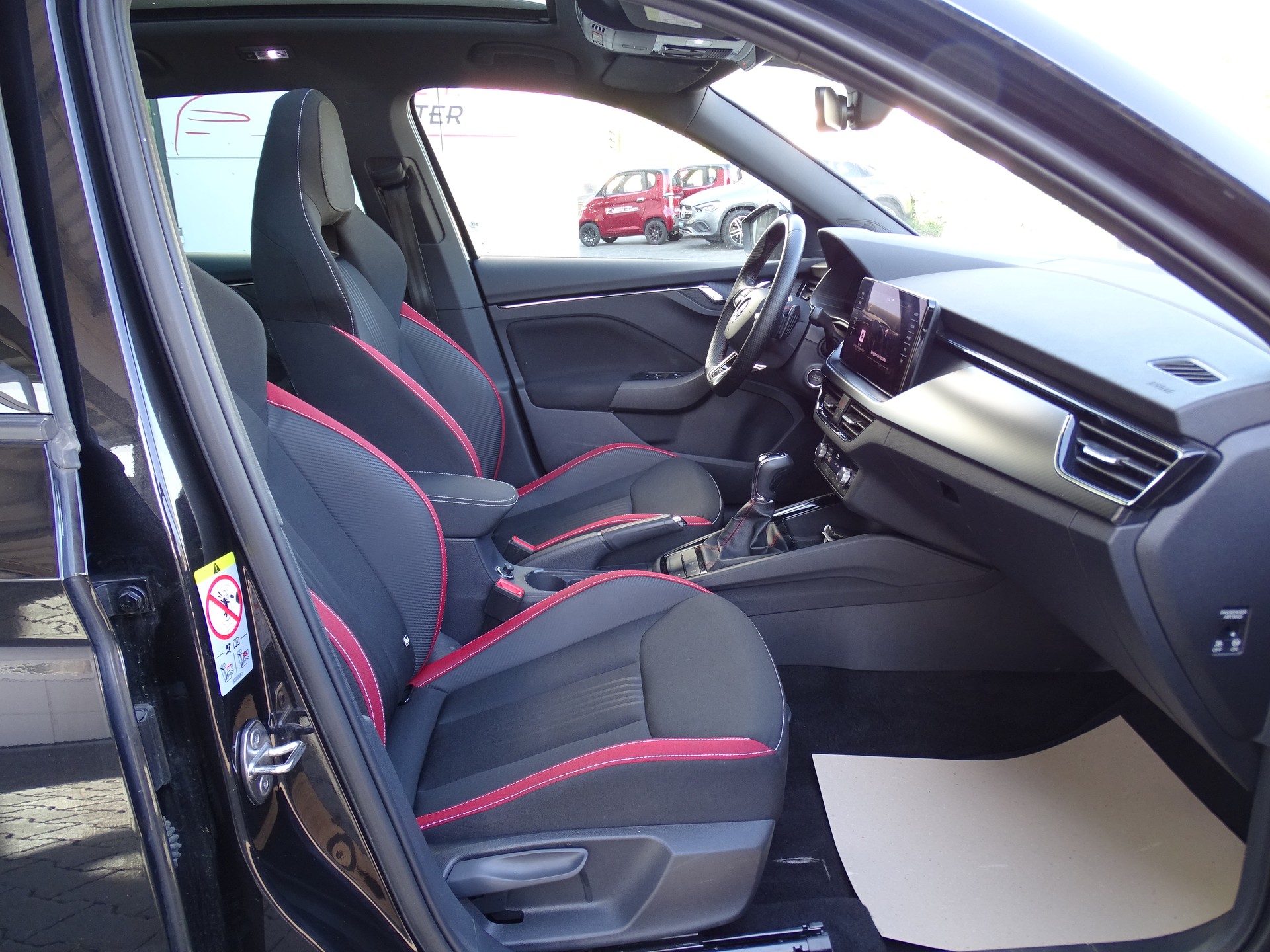 SKODA Kamiq 1.0 TSI Monte Carlo DSG-image-18