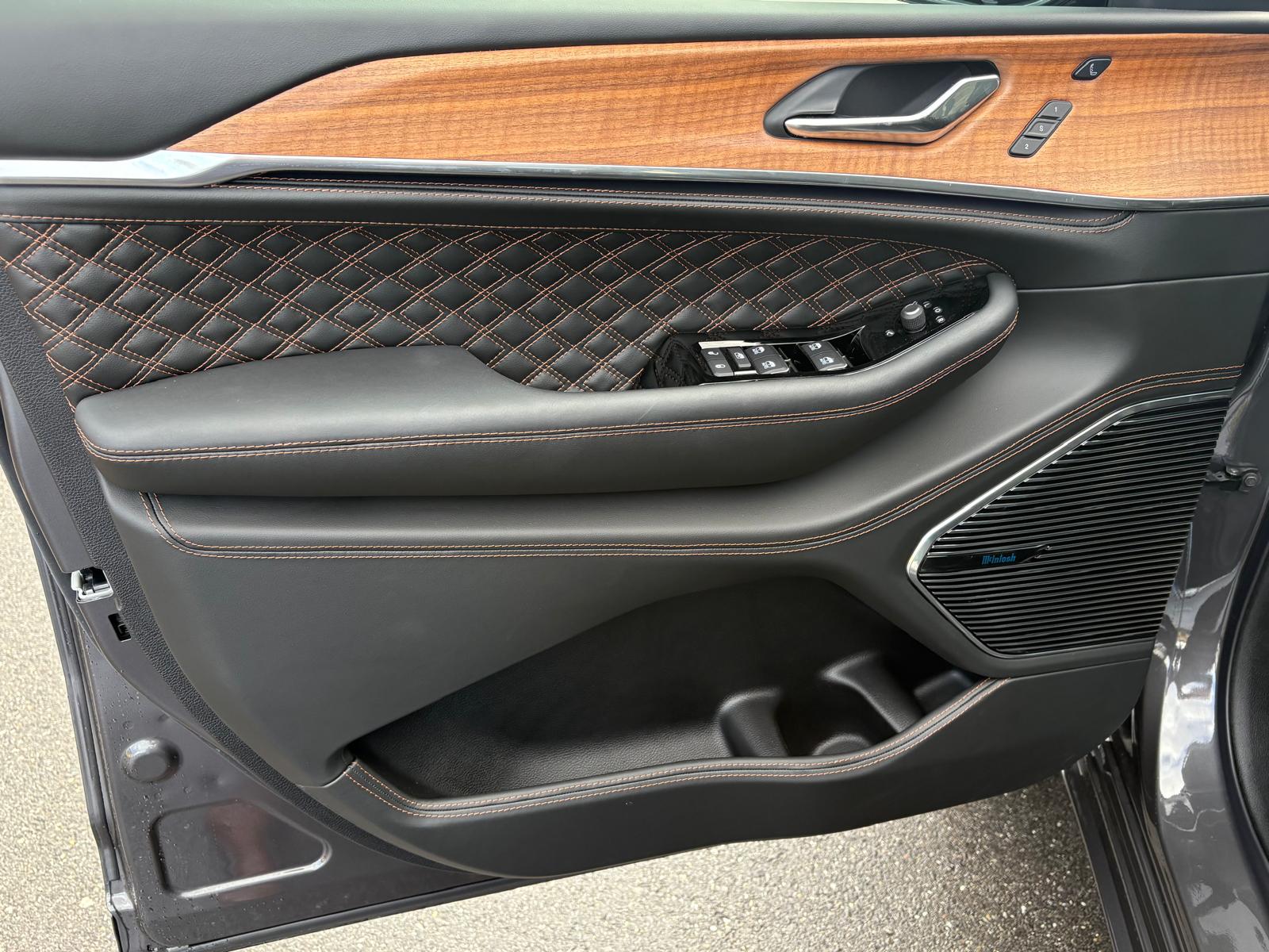 JEEP Grand Cherokee 2.0 Plug-in-Hybrid Summit Reserve 4xe-image-13