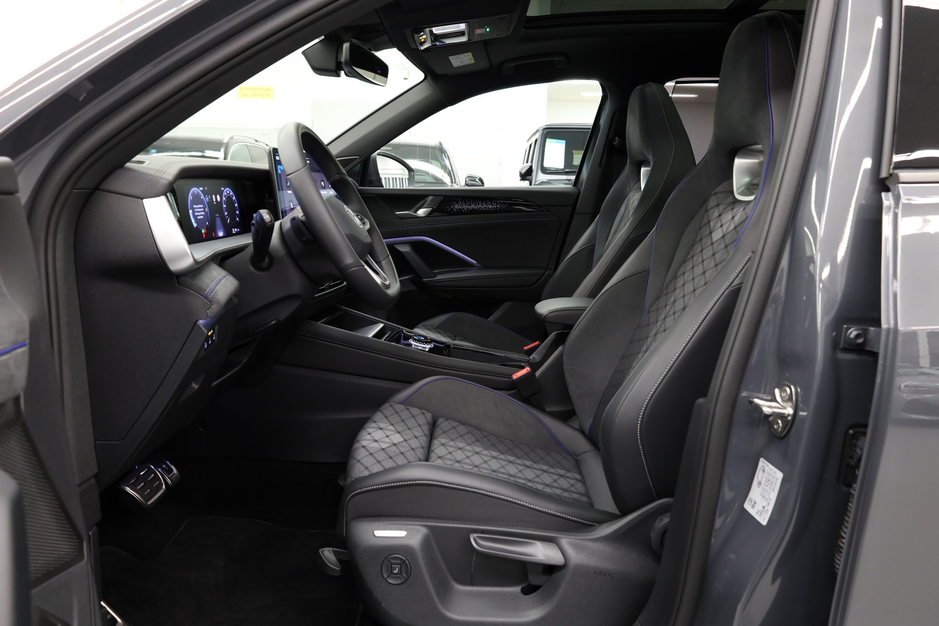 VW Tayron 2.0 TDI SCR R-Line DSG 4motion-image-13