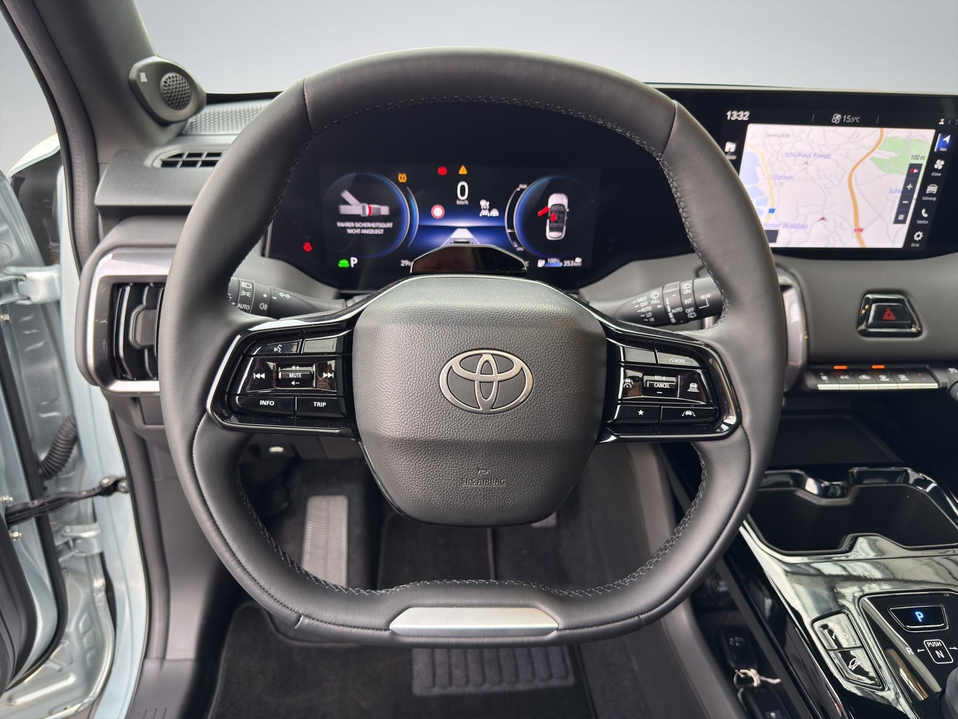TOYOTA Urban Cruiser Premium AWD-image-9