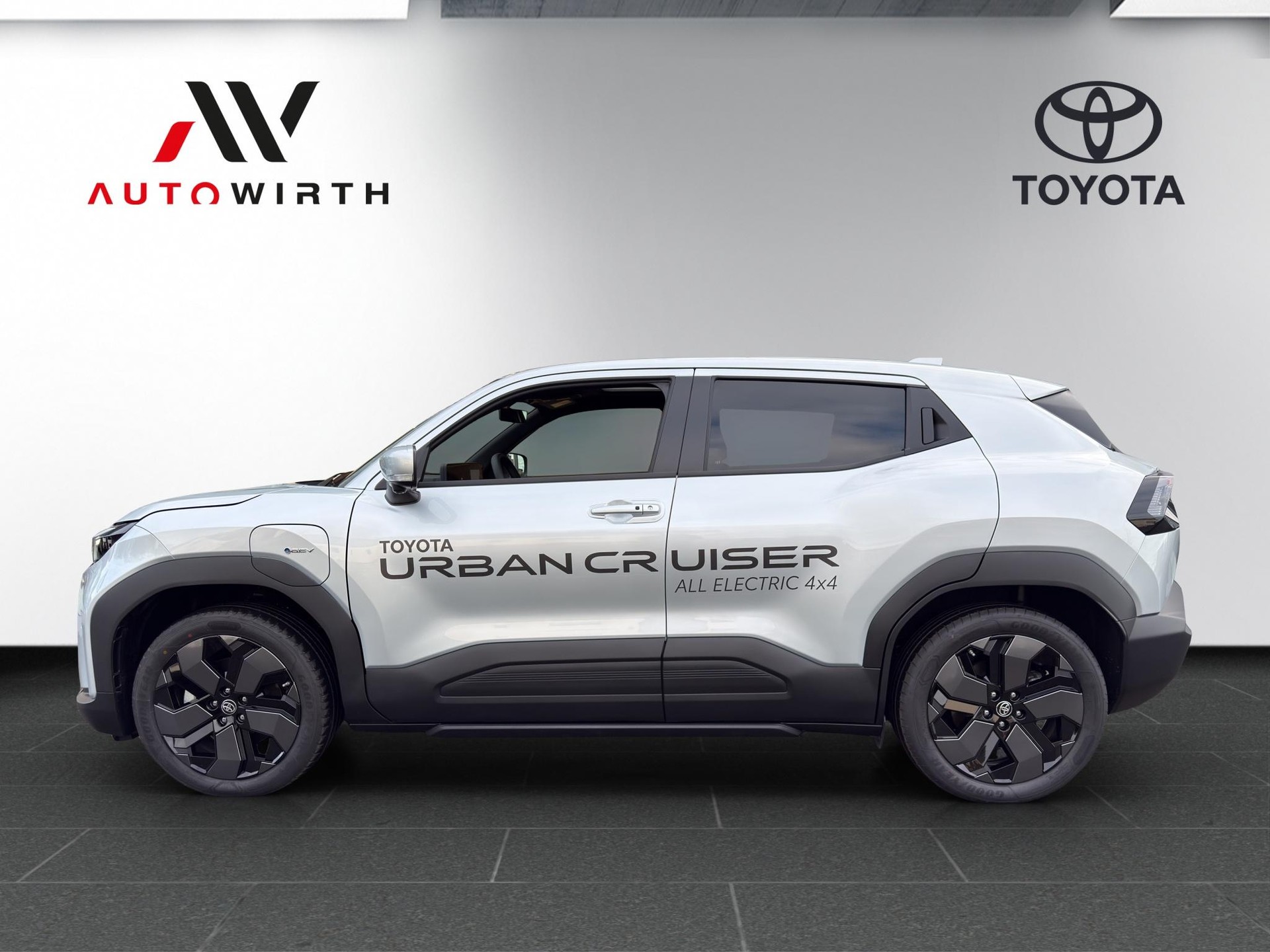 TOYOTA Urban Cruiser Premium AWD-image-7