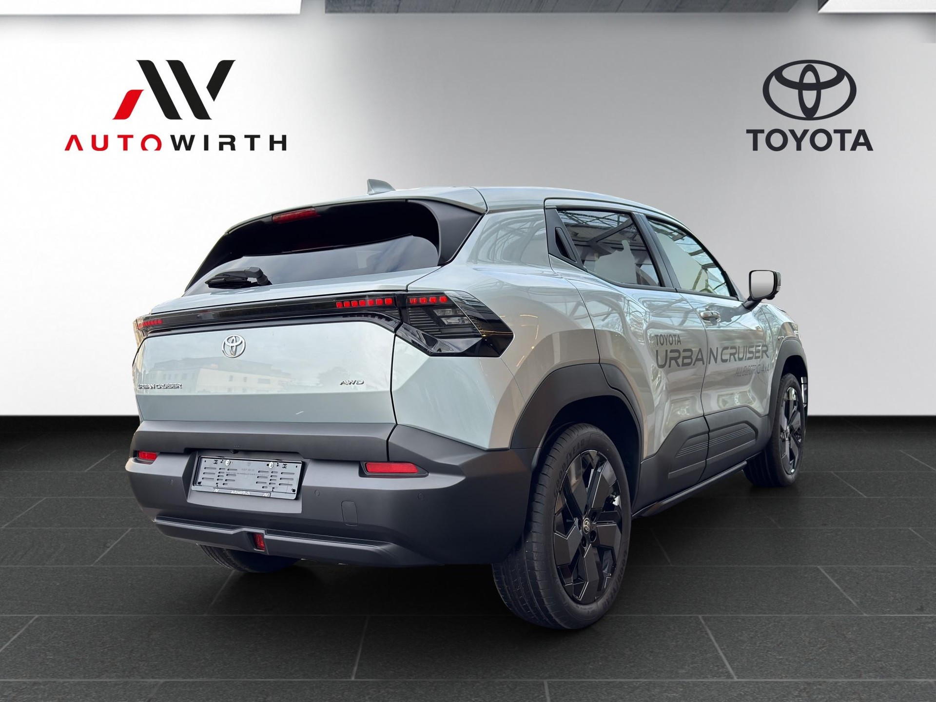 TOYOTA Urban Cruiser Premium AWD-image-4