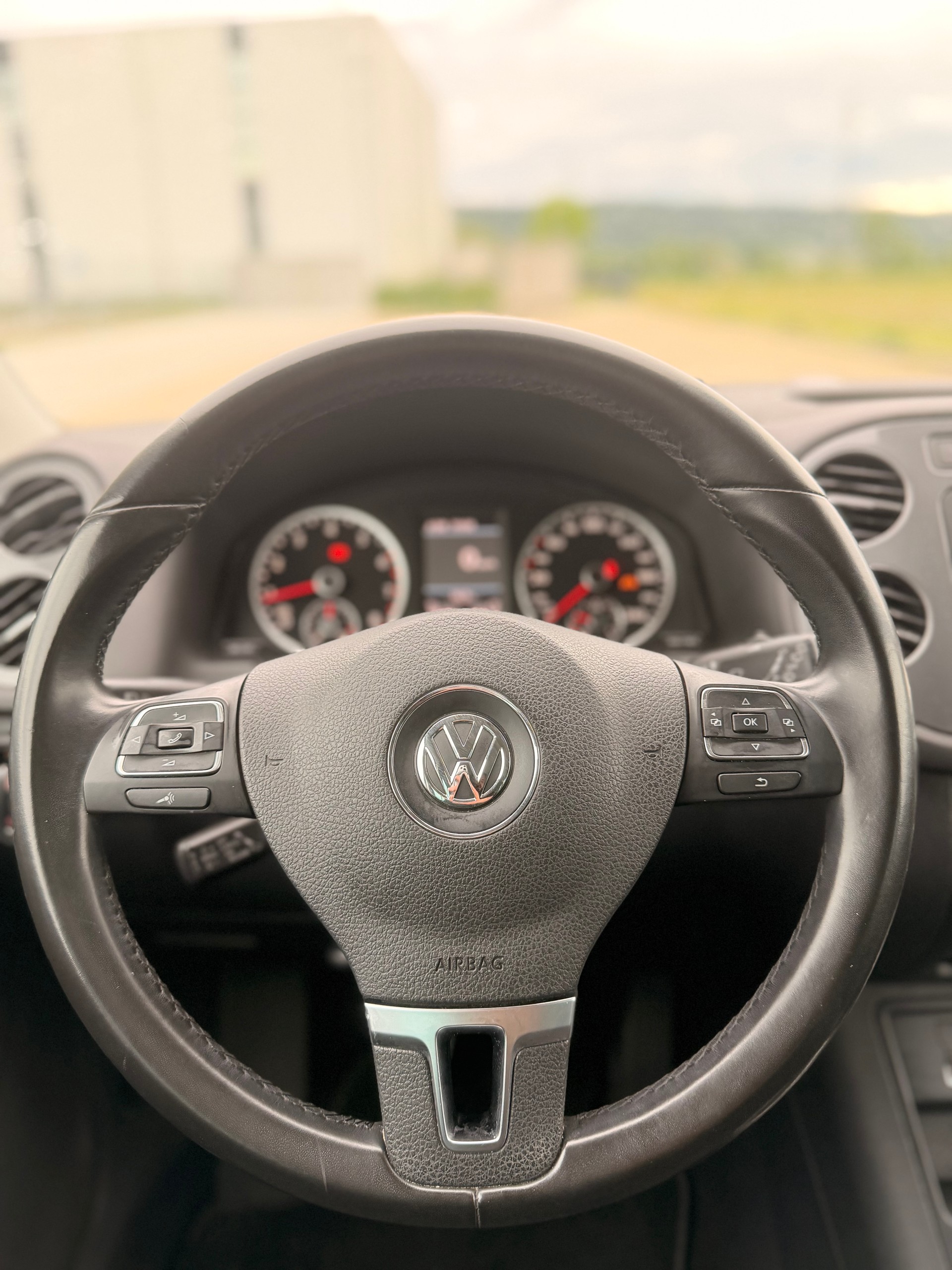 VW Tiguan 2.0 TSI Sport&Style 4Motion-image-17
