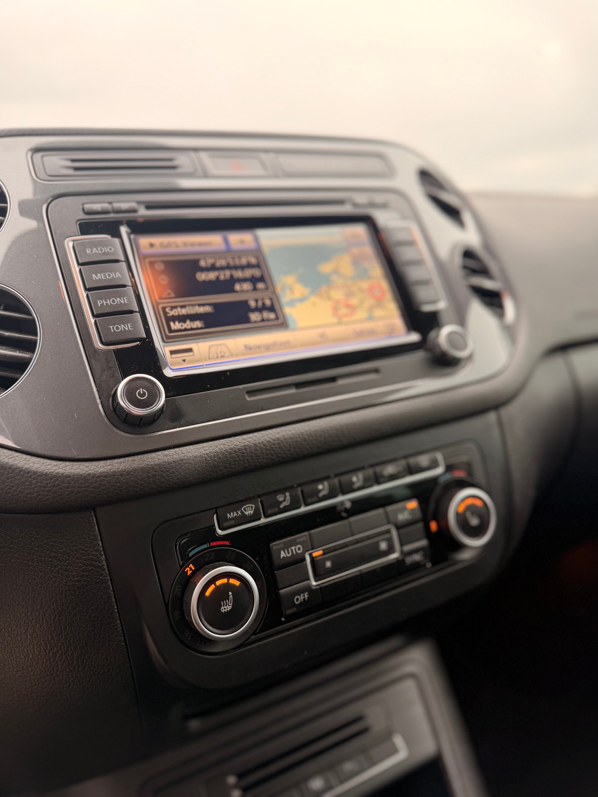 VW Tiguan 2.0 TSI Sport&Style 4Motion-image-21