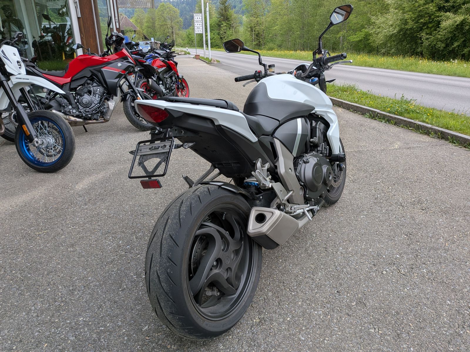 HONDA CB 1000 R ABS-image-5