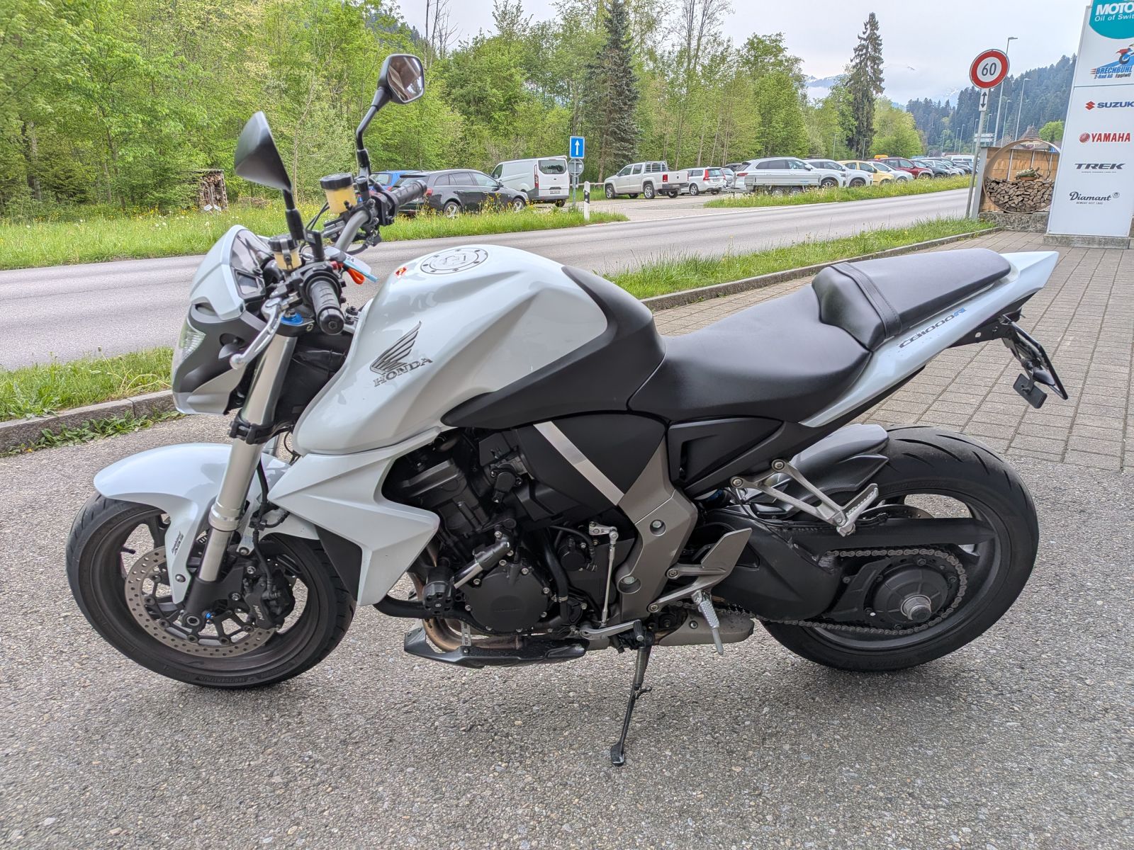 HONDA CB 1000 R ABS-image-3