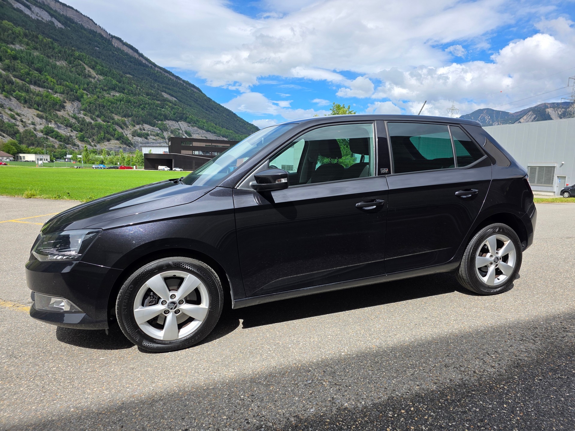 SKODA Fabia 1.2 TSI Swiss Joy DSG-image-5