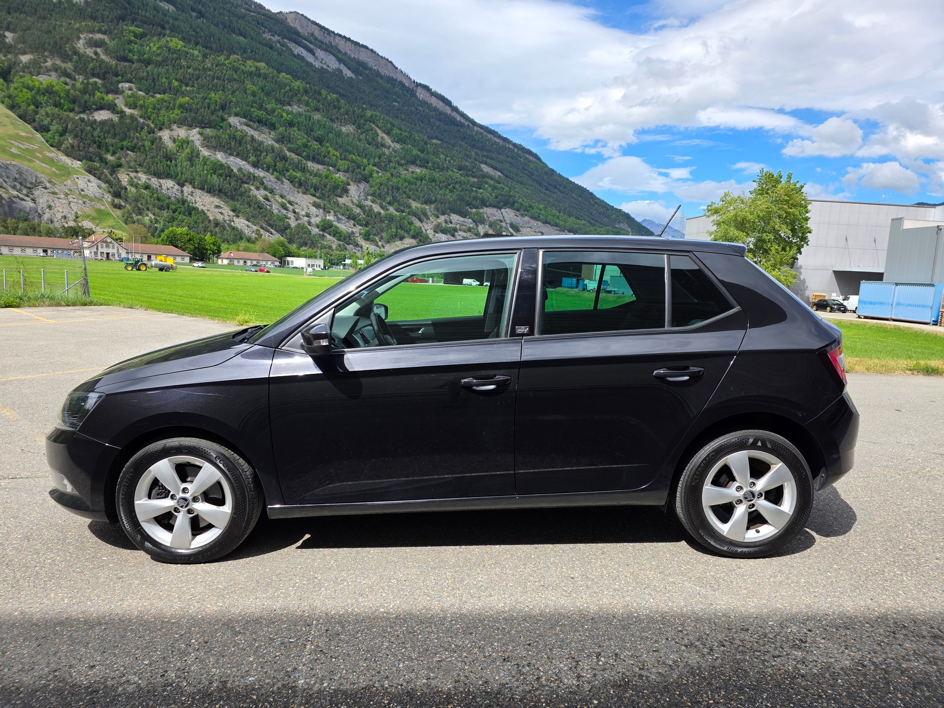 SKODA Fabia 1.2 TSI Swiss Joy DSG-image-7