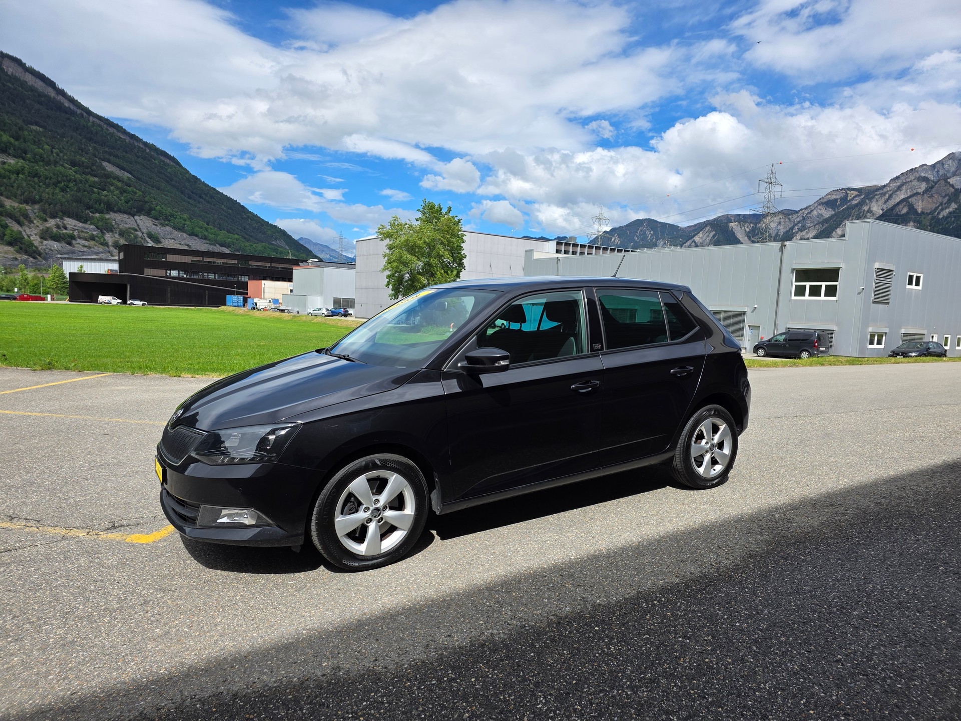 SKODA Fabia 1.2 TSI Swiss Joy DSG-image-6