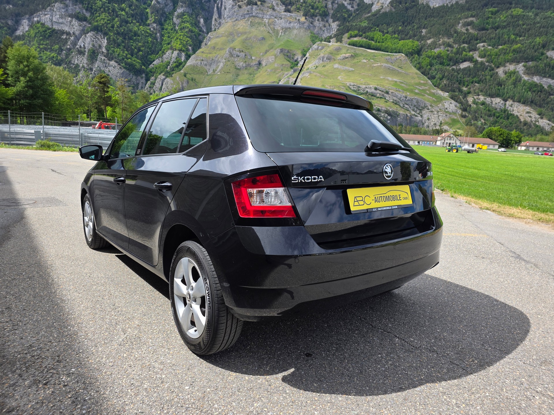 SKODA Fabia 1.2 TSI Swiss Joy DSG-image-11
