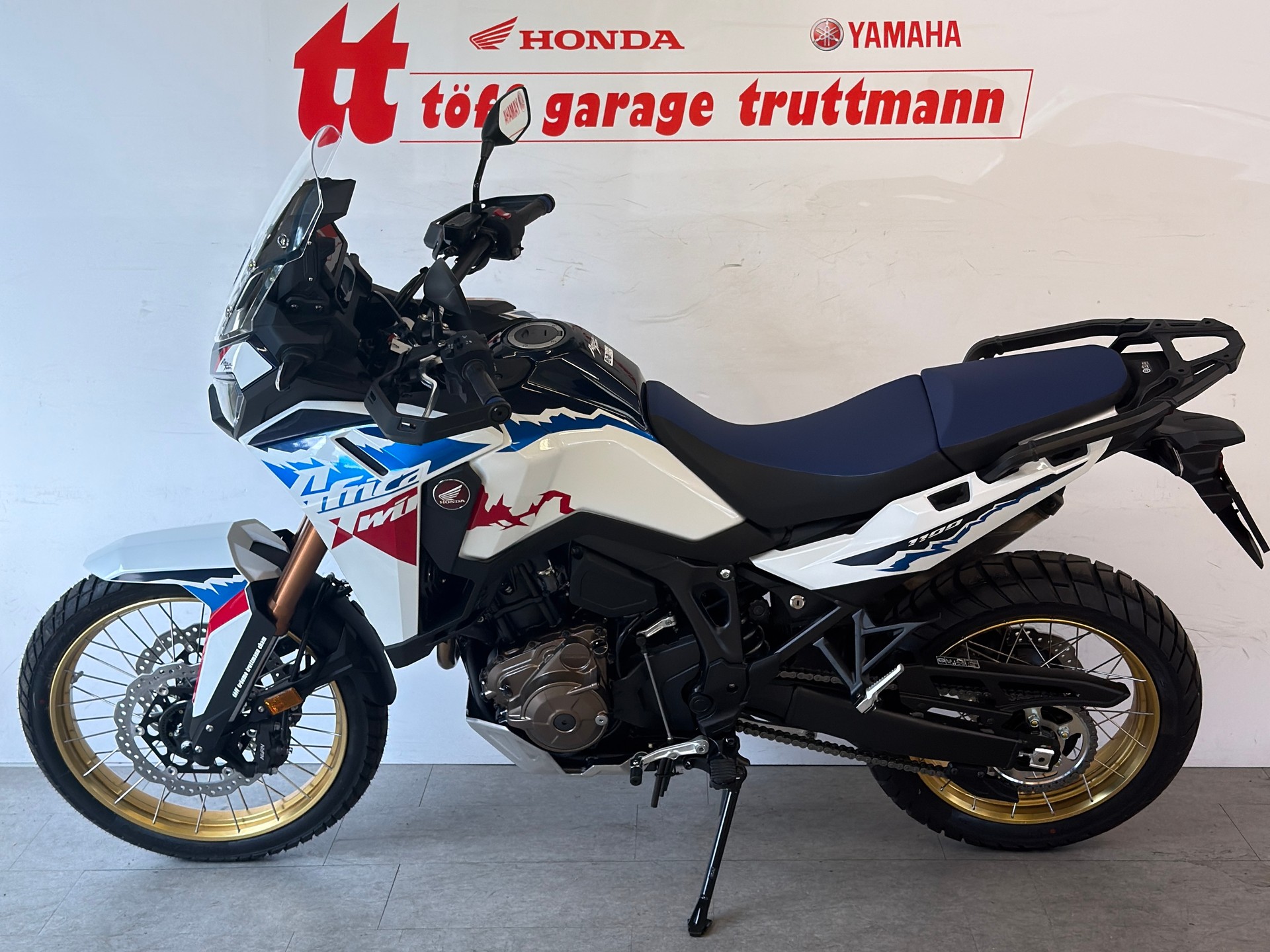 HONDA CRF 1100 Africa Twin-image-1