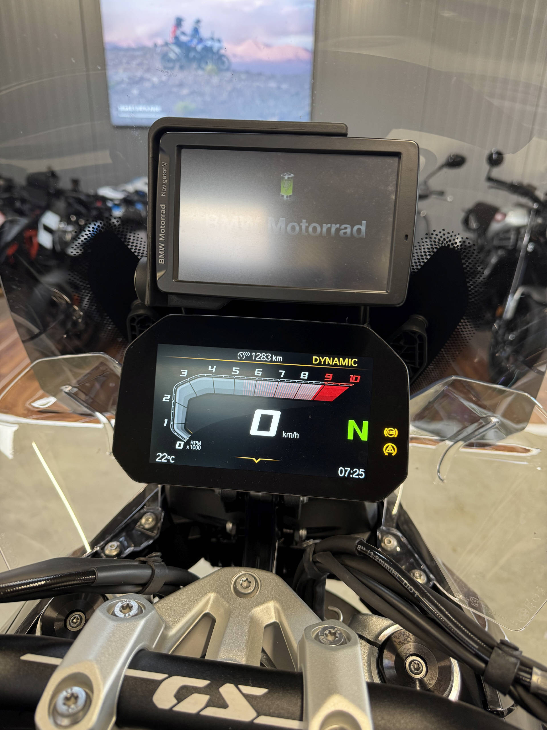 BMW R 1300 GS-image-5