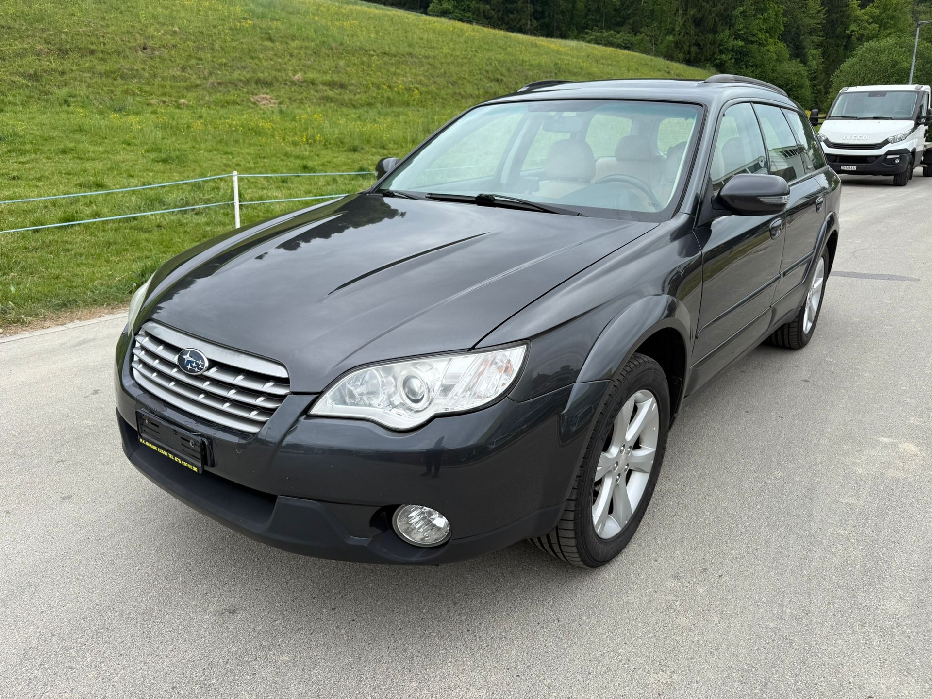 SUBARU Outback 2.5i AWD Swiss Automatic-image-2