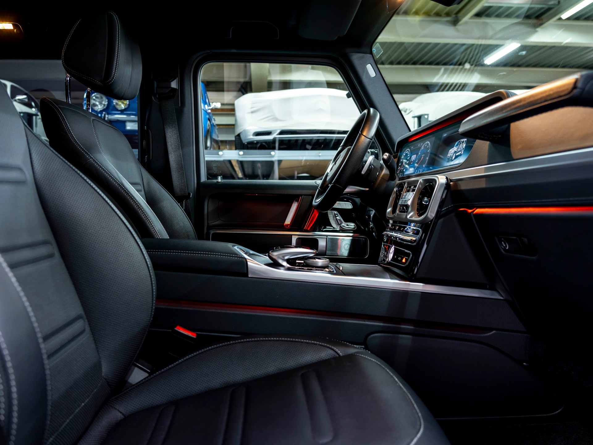 MERCEDES-BENZ G 500 AMG Line 9G-Tronic-image-23