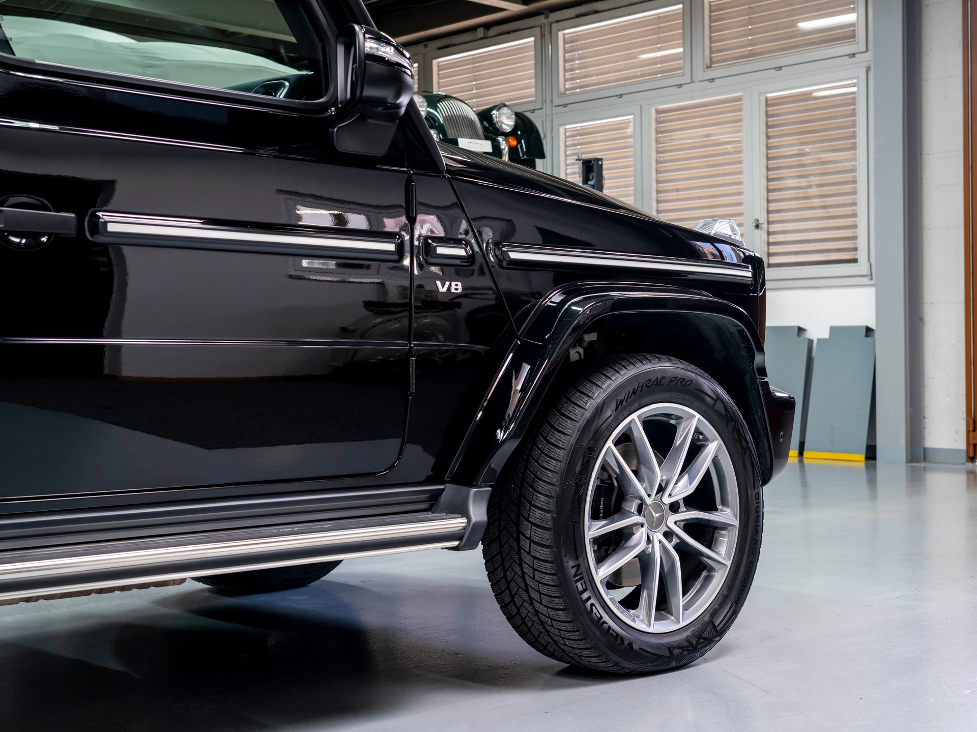 MERCEDES-BENZ G 500 AMG Line 9G-Tronic-image-10