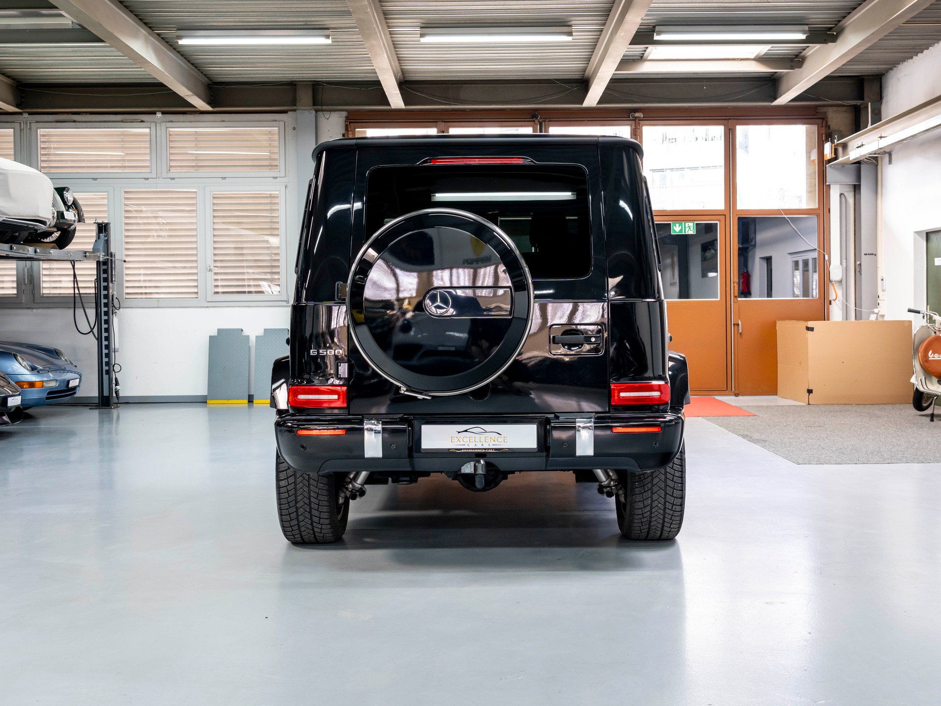 MERCEDES-BENZ G 500 AMG Line 9G-Tronic-image-5