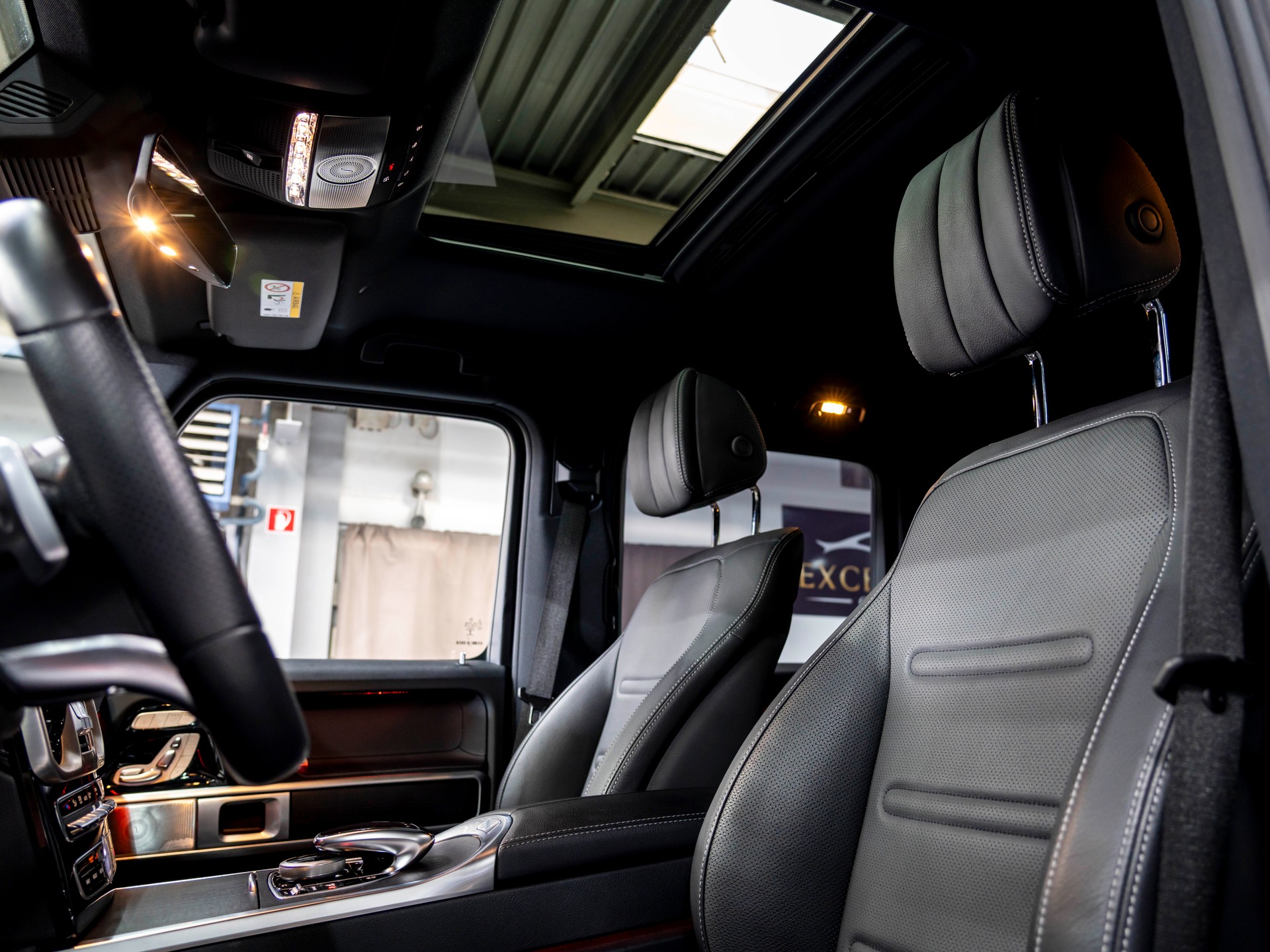 MERCEDES-BENZ G 500 AMG Line 9G-Tronic-image-17